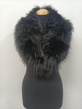 Black Finn Raccoon Fur Collar: Winter Coat Accessory