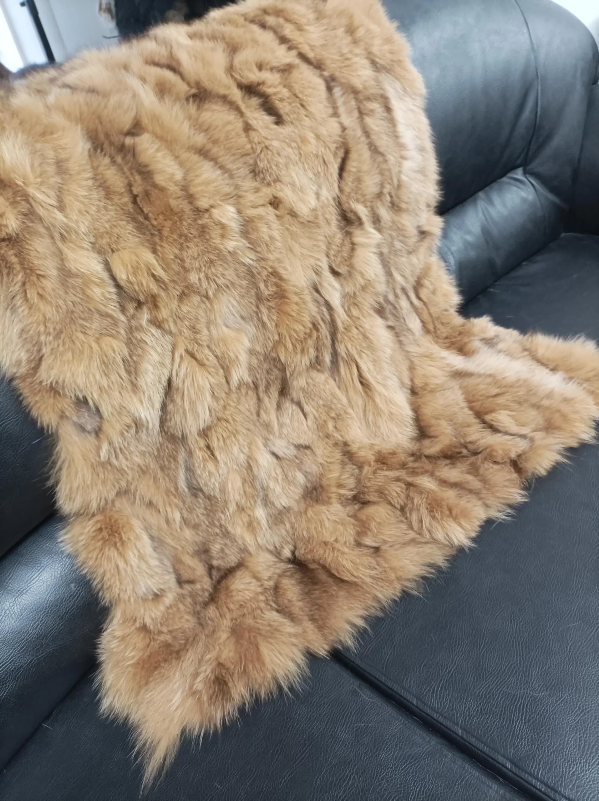 Real Fox Fur Blanket Throw: Soft Home Warmer (70x115cm)