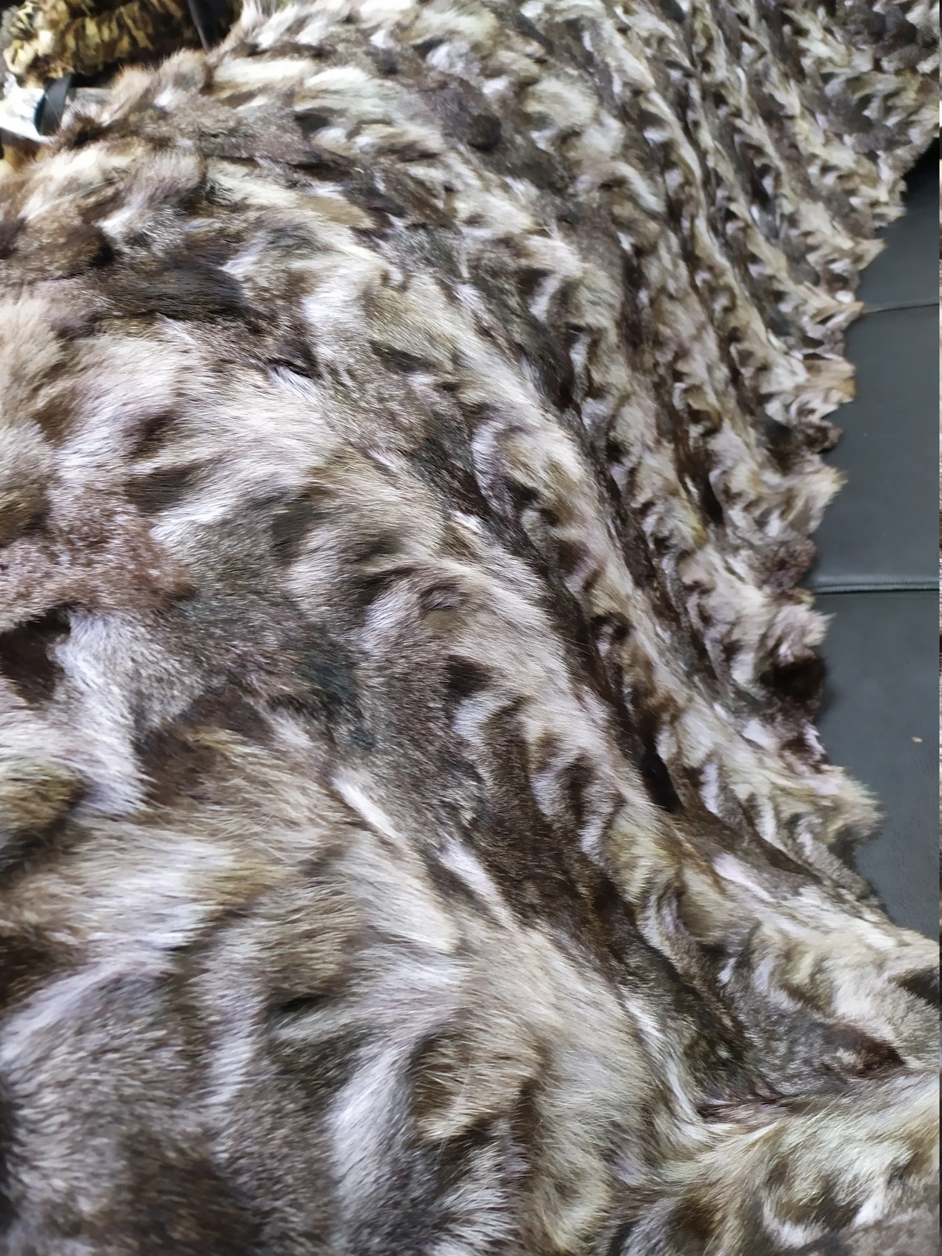 Real Finn raccoon fur blanket, Home warmer - Image 7