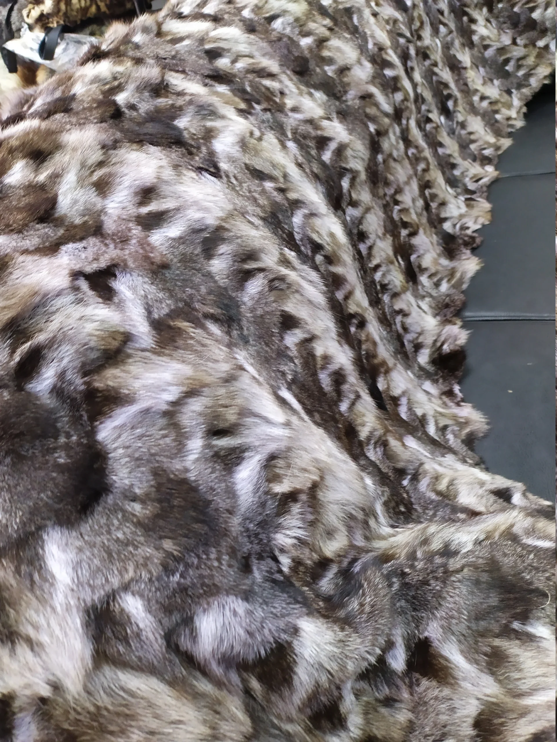 Real Finn raccoon fur blanket, Home warmer