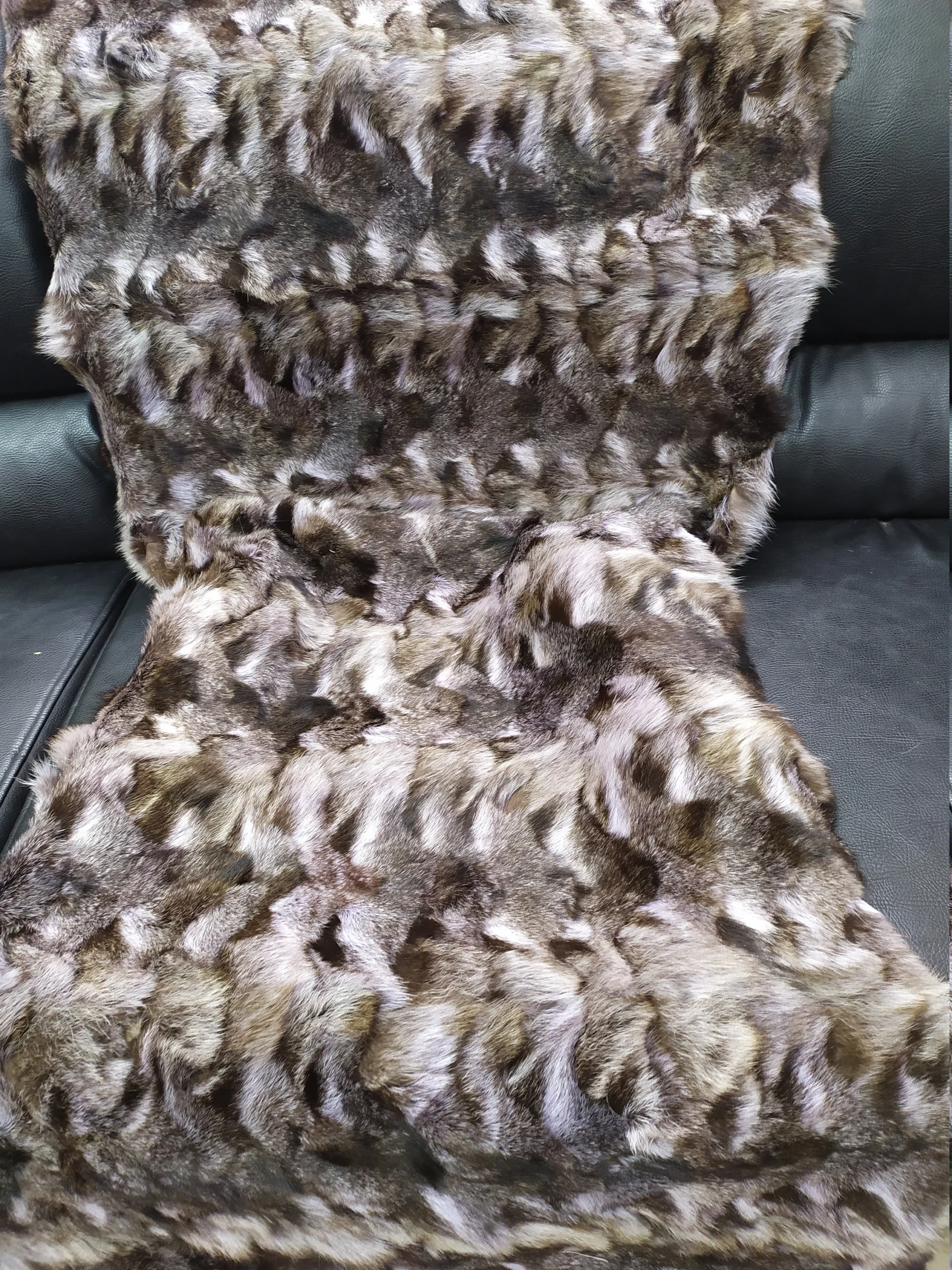 Real Finn raccoon fur blanket, Home warmer - Image 2