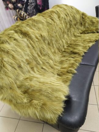 Real Finn raccoon fur blanket throw green color, Home warmer