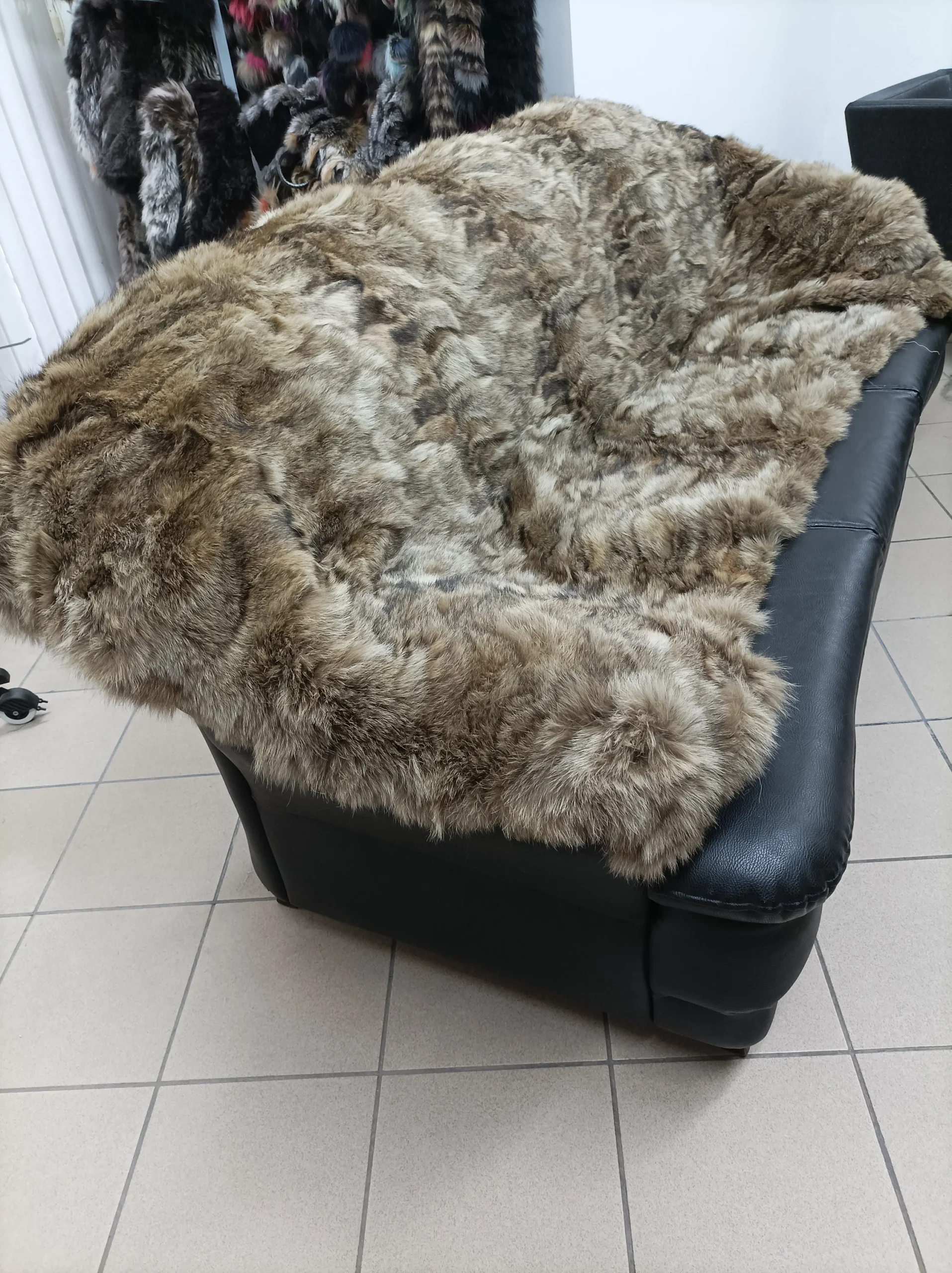 Real Coyote fur blanket throw haki color, Home warmer - Image 4