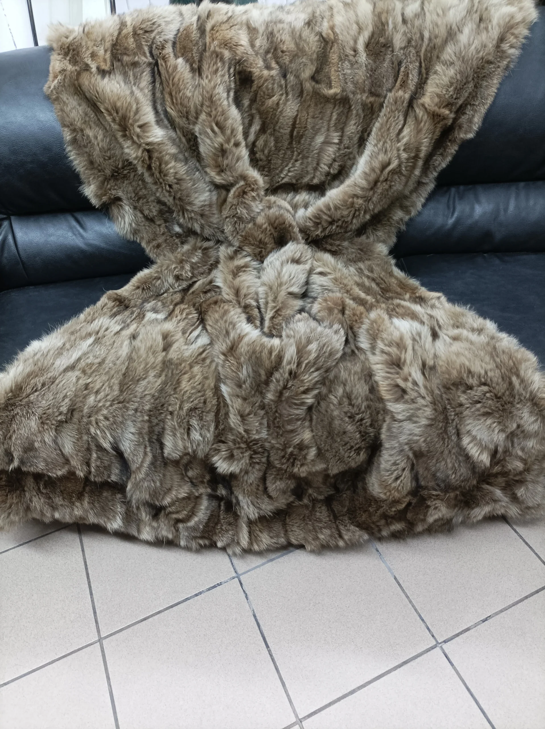 Real Coyote fur blanket throw haki color, Home warmer - Image 2