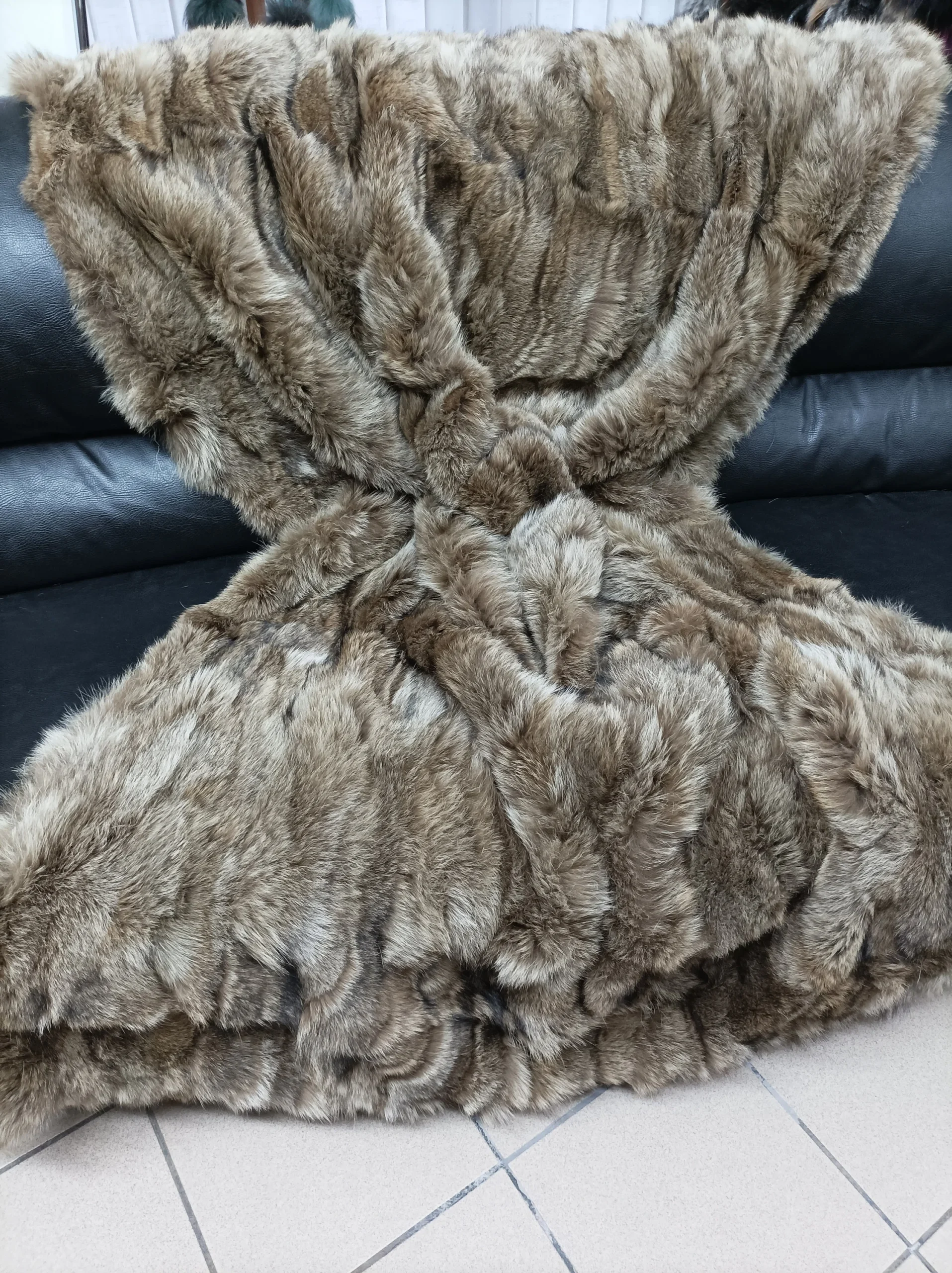 Real Coyote fur blanket throw haki color, Home warmer - Image 3
