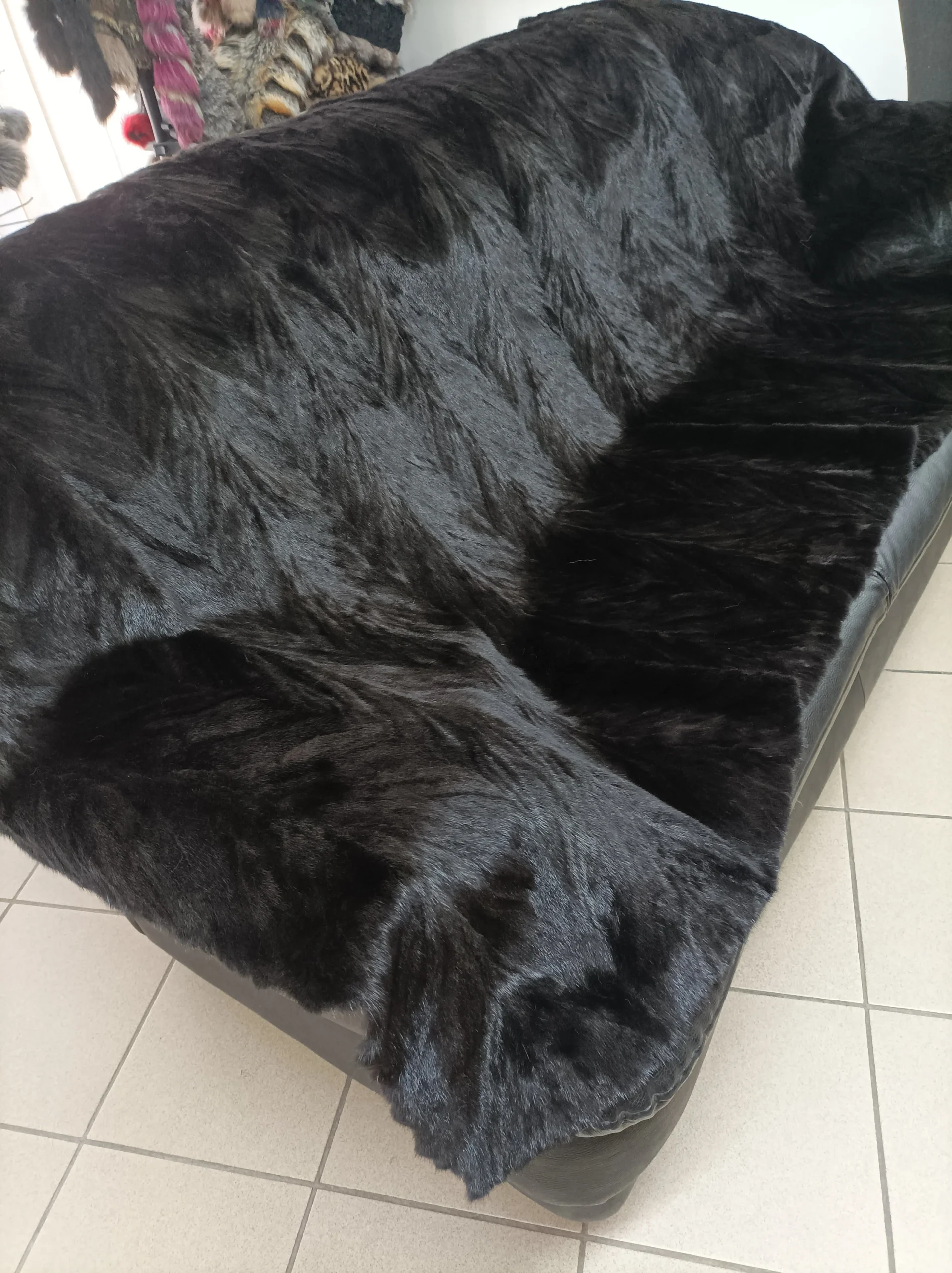 Real Mink fur blanket throw natural black color, Home warmer - Image 3