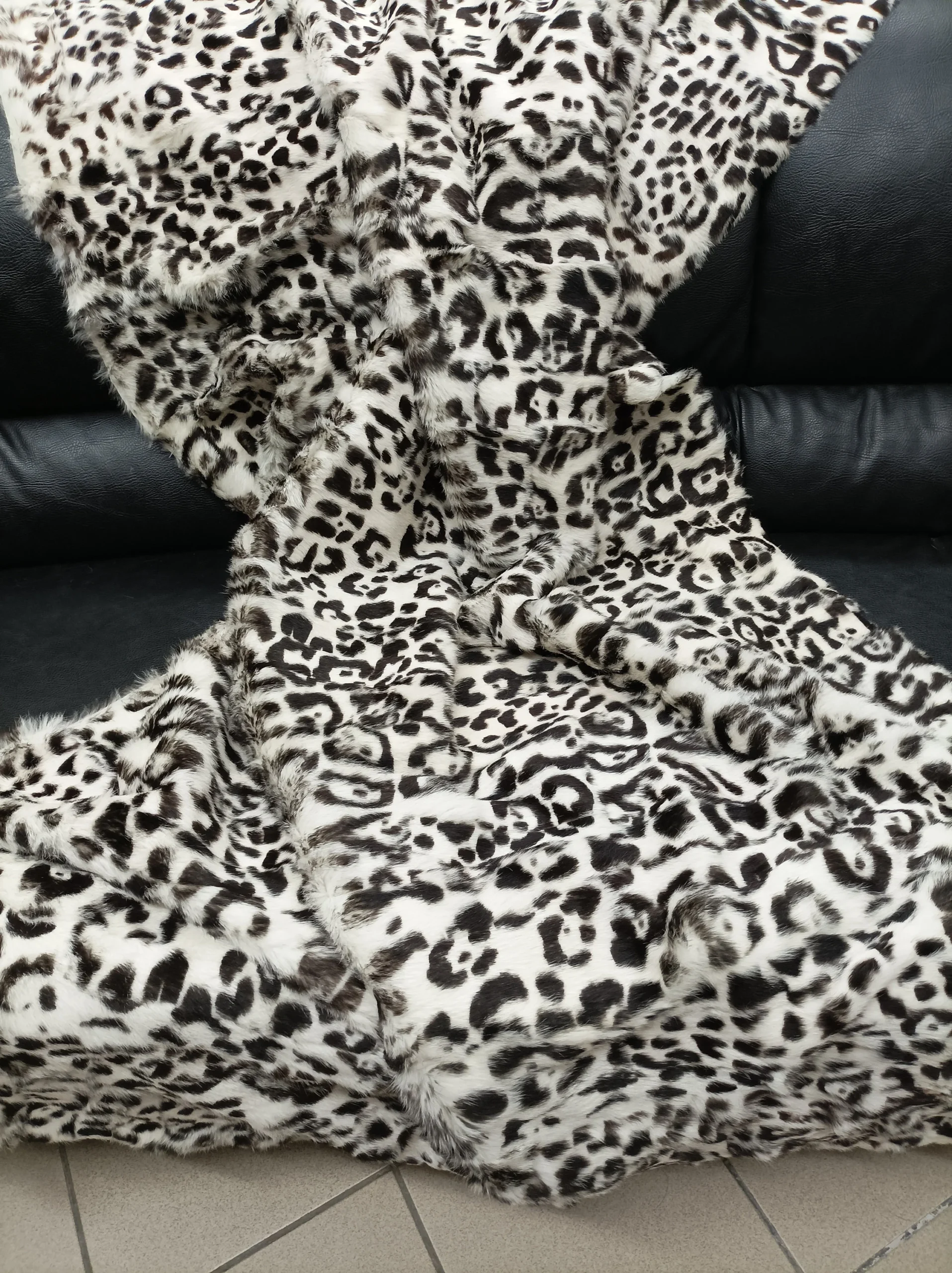Real Rabbit fur blanket throw Black and white, Home warmer - Image 3