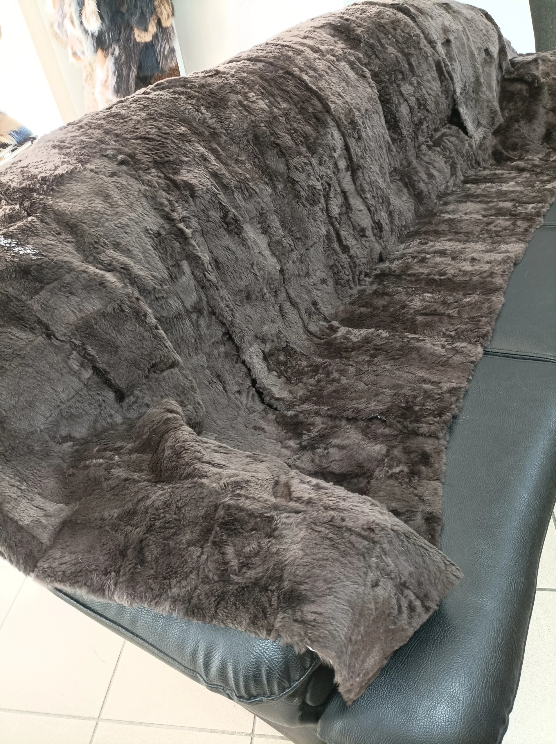Real Kastorino fur blanket throw brown color, Home warmer - Image 2