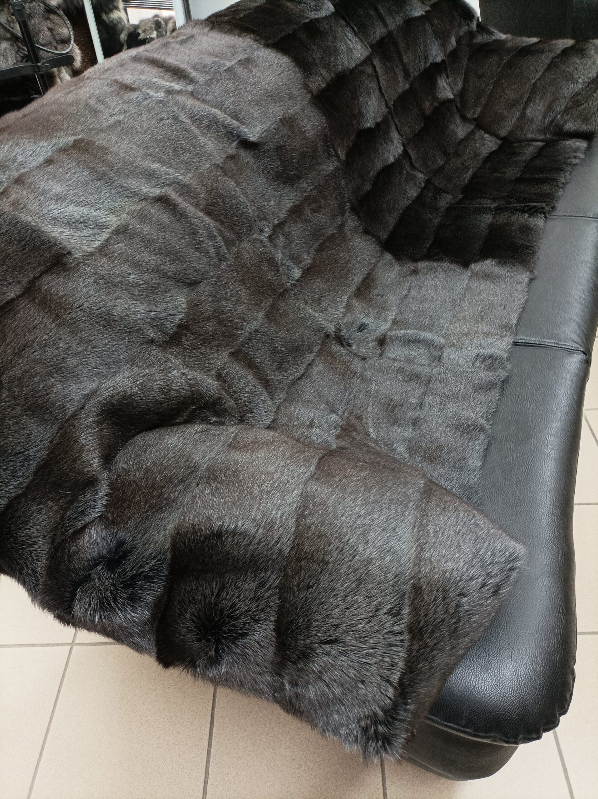 Real Murmel fur blanket throw, Home warmer - Image 3