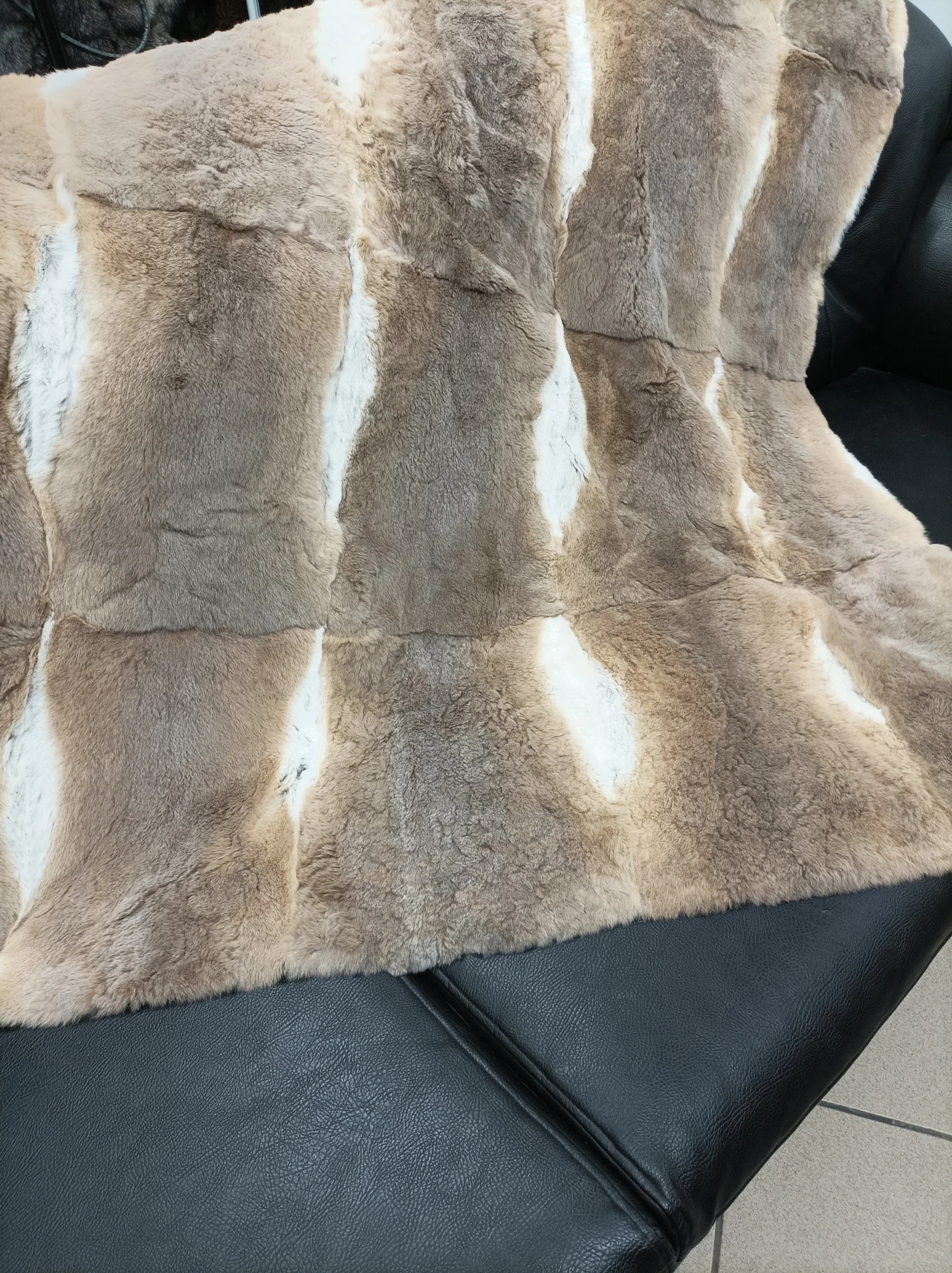 Real Orilak-Rex rabbit fur blanket throw, natural color, Home warmer - Image 2