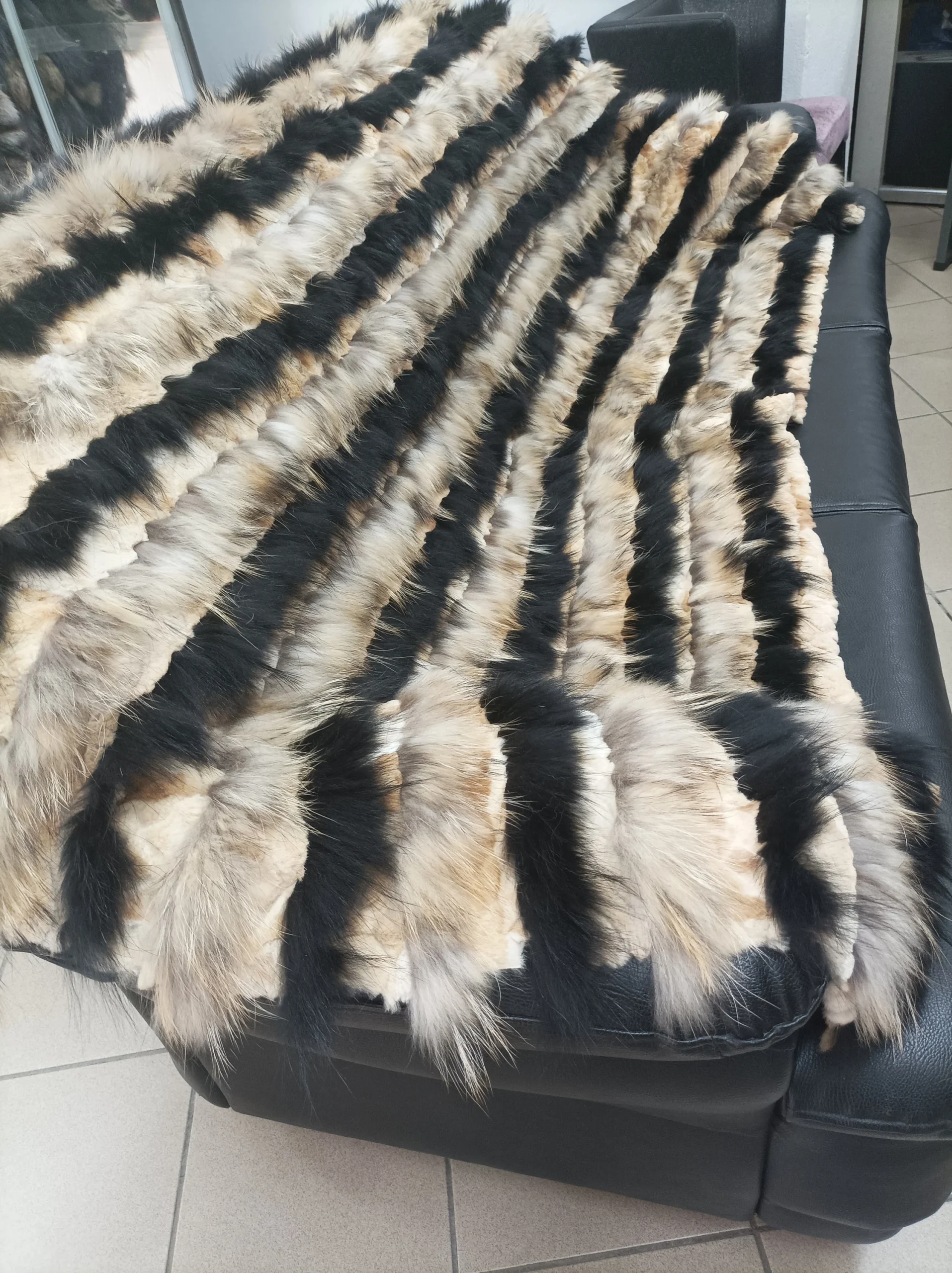 Real Finn raccoon and rex rabbit fur blanket, throw multicolor, Home warmer - Image 3