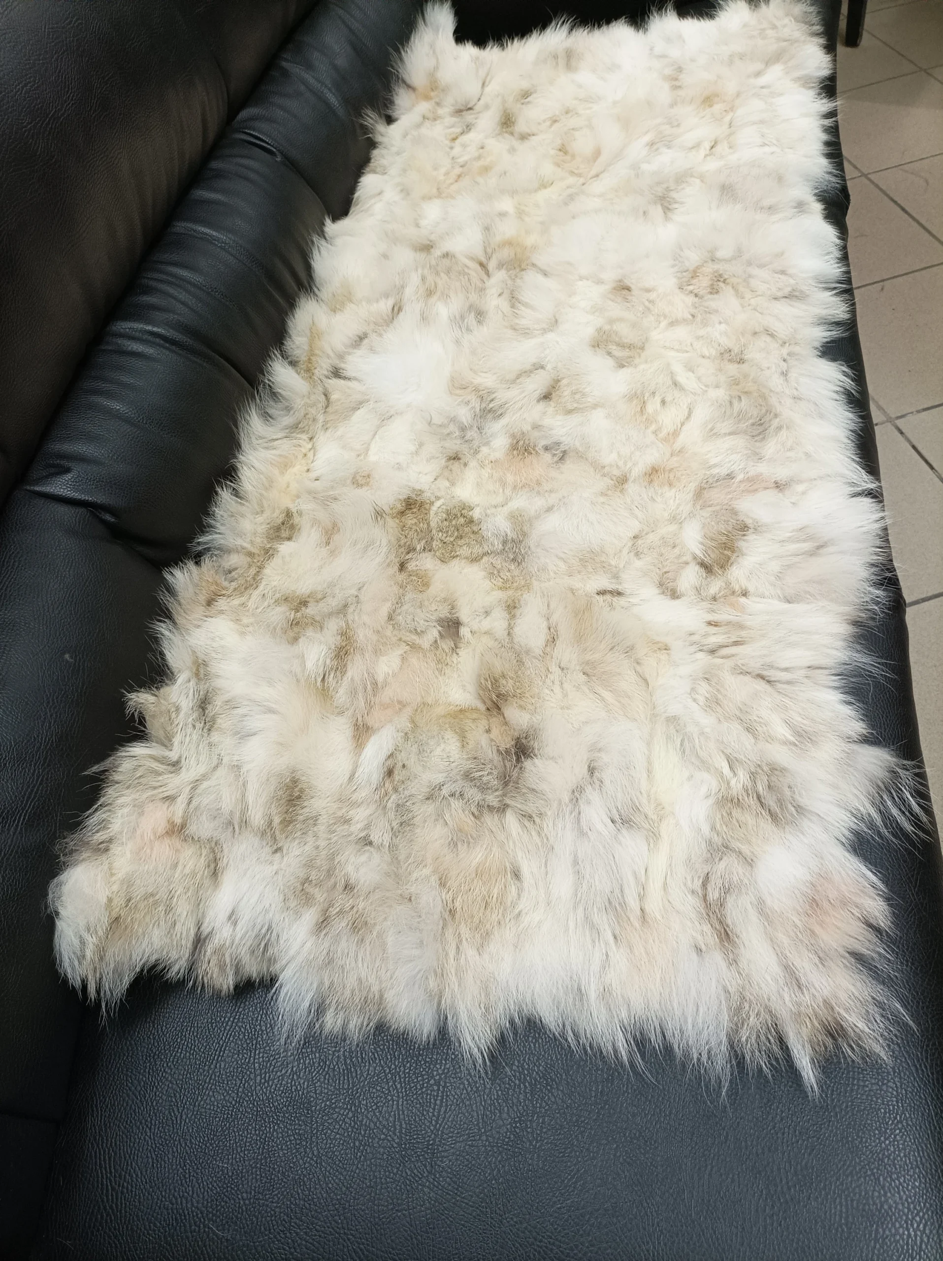 Real coyote fur blanket throw, natural color, Home warmer - Image 3