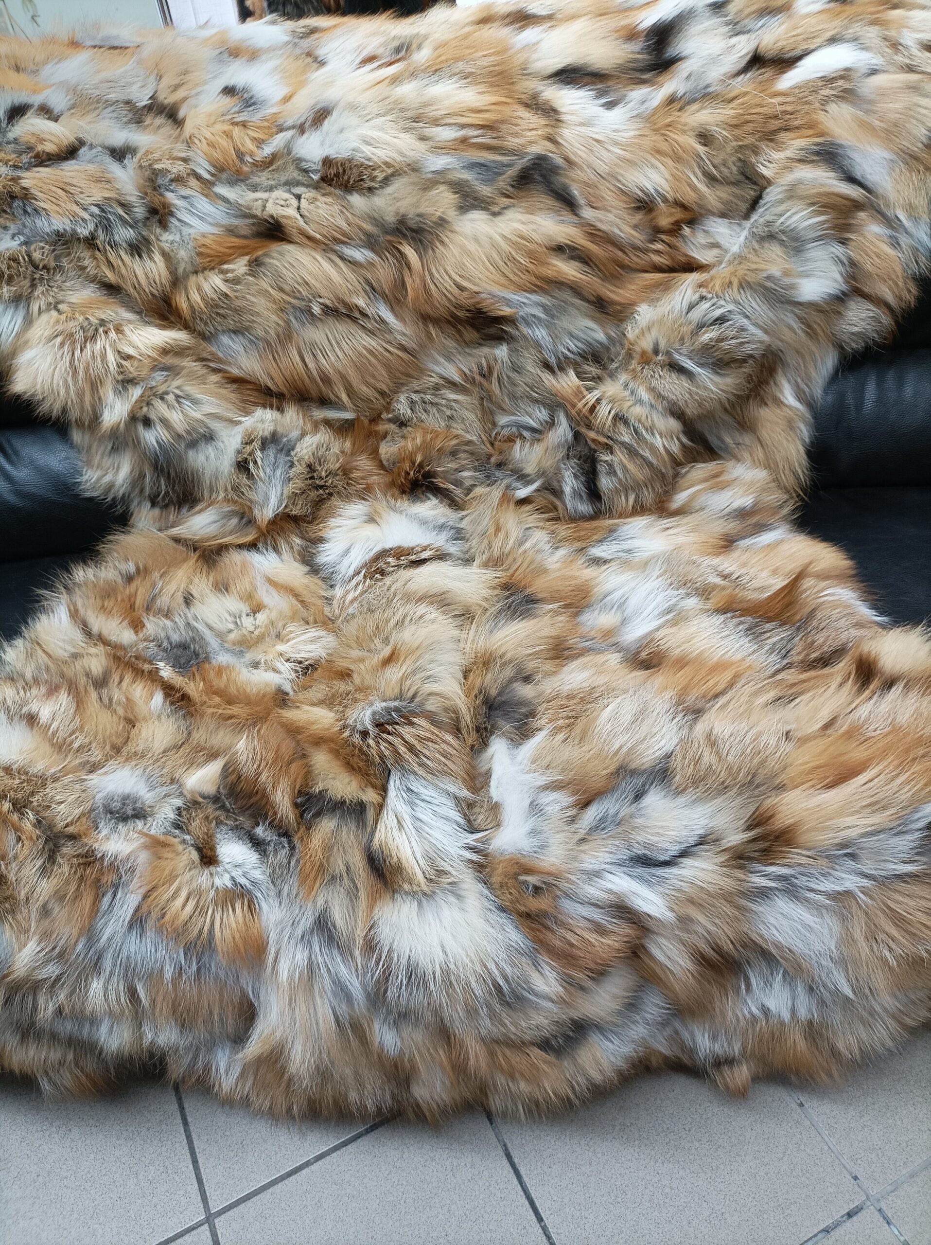 Real Fox fur blanket throw gold color, Home warmer - Image 2