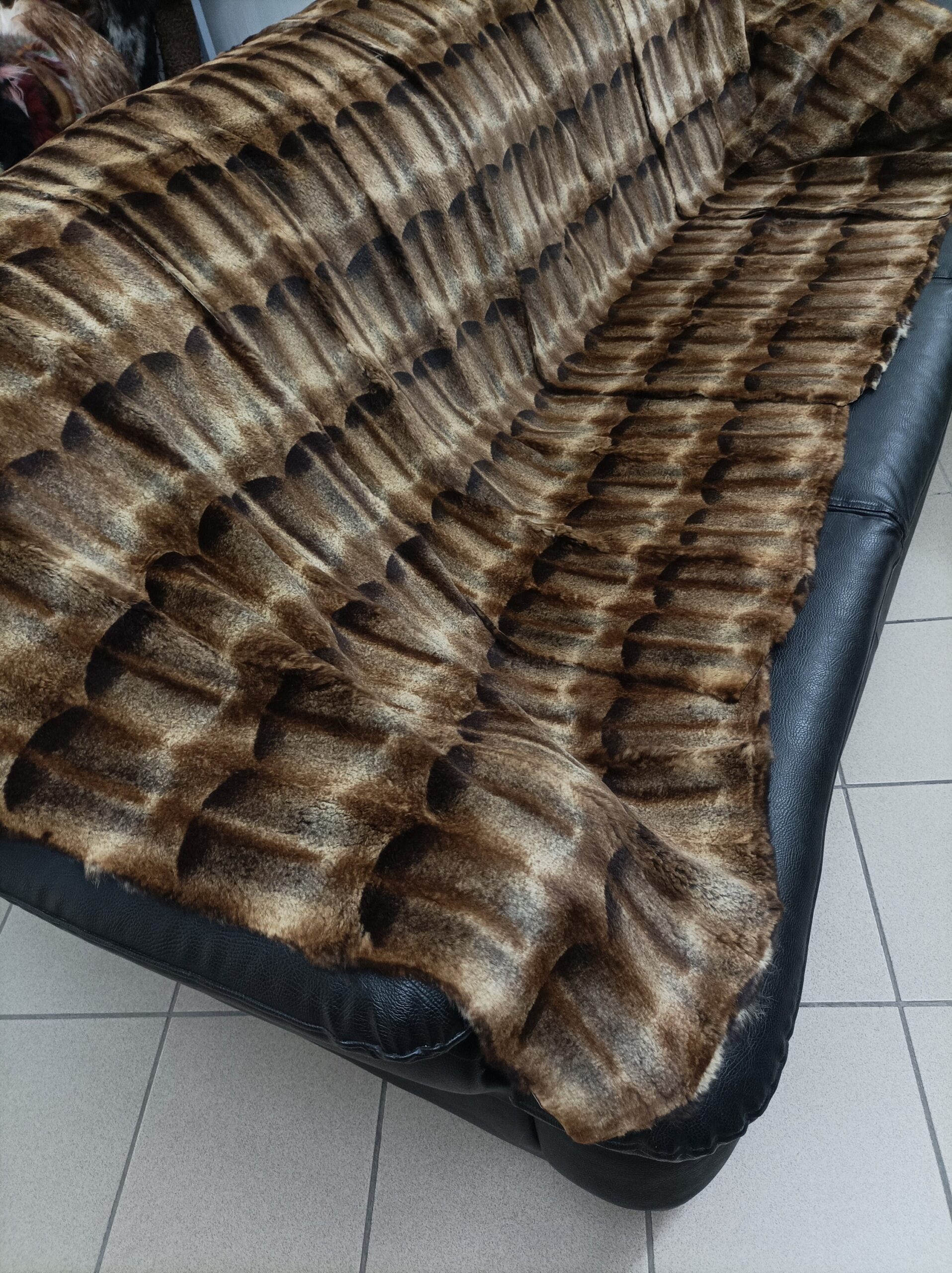 Real Rabbit fur shorn blanket throw, Home warmer, sofa cover - Image 6