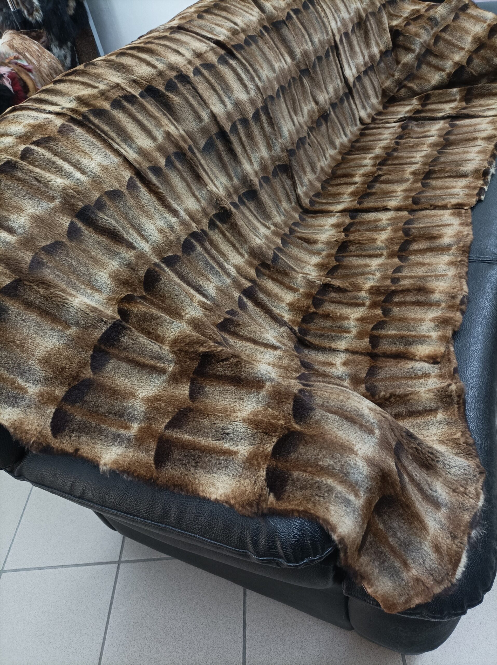 Real Rabbit fur shorn blanket throw, Home warmer, sofa cover - Image 7