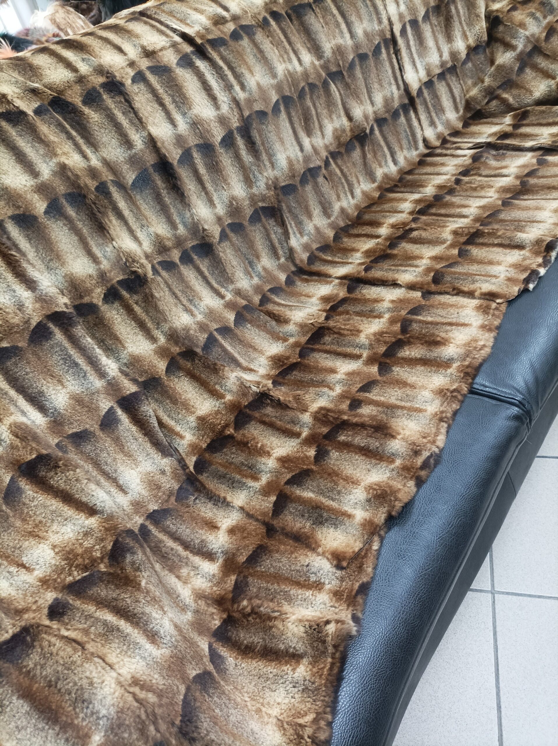 Real Rabbit fur shorn blanket throw, Home warmer, sofa cover - Image 2