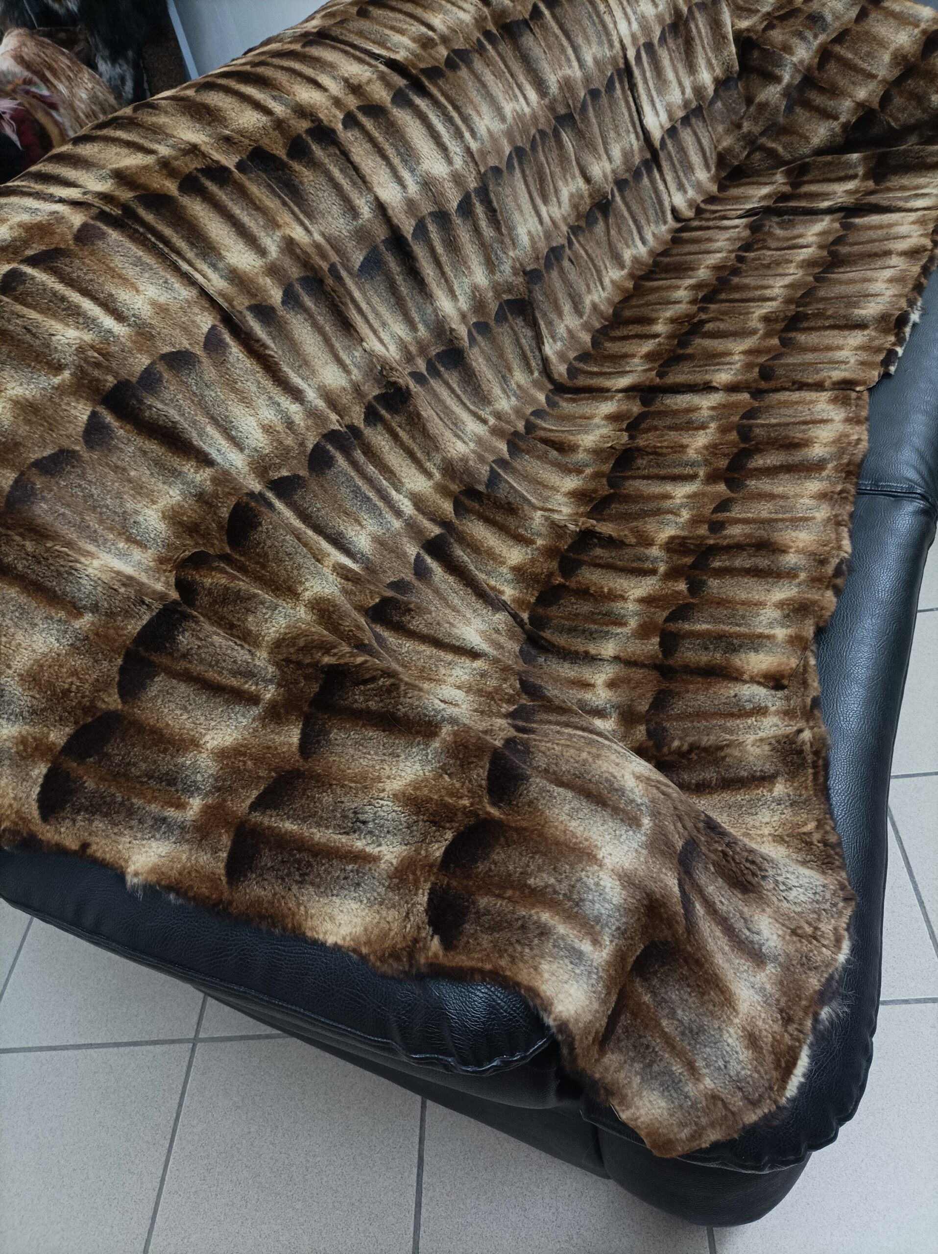 Real Rabbit fur shorn blanket throw, Home warmer, sofa cover - Image 3
