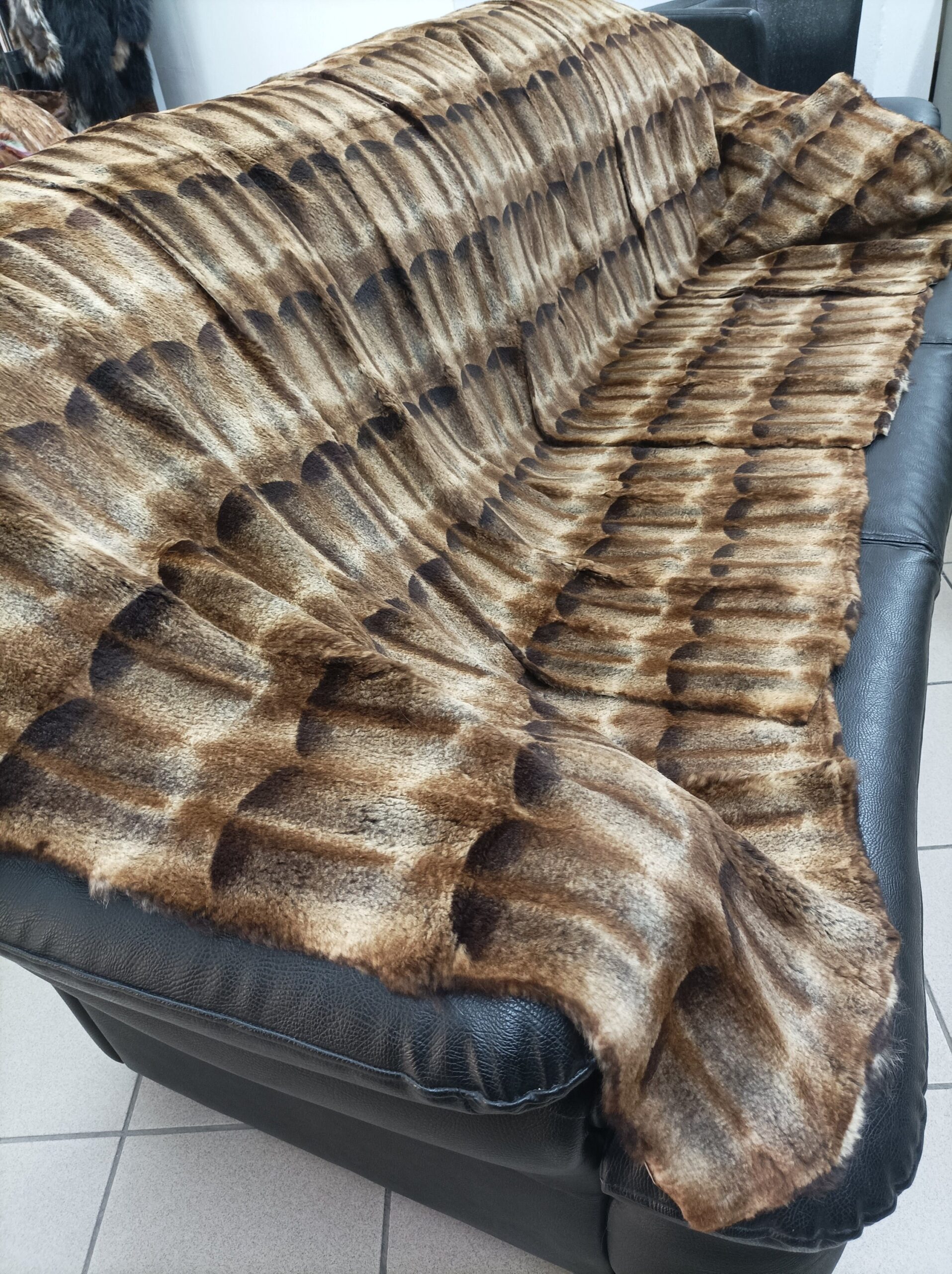 Real Rabbit fur shorn blanket throw, Home warmer, sofa cover - Image 4