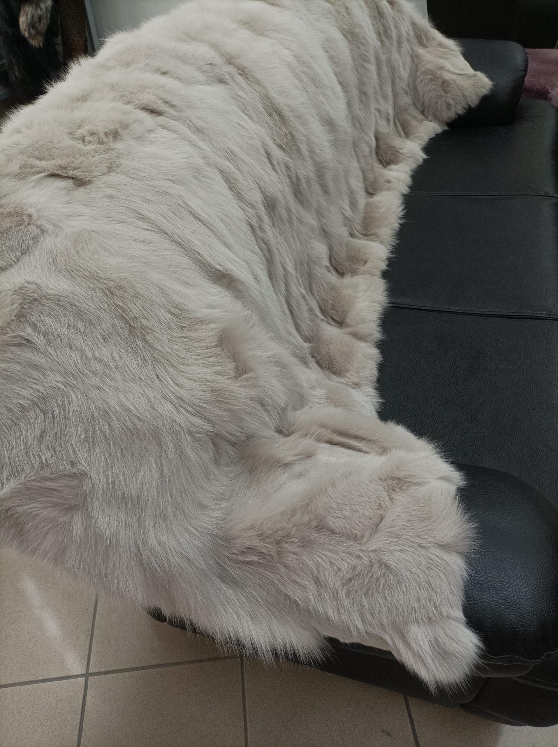 Real Fox Fur Blanket Throw: Soft Home Warmer - Image 5
