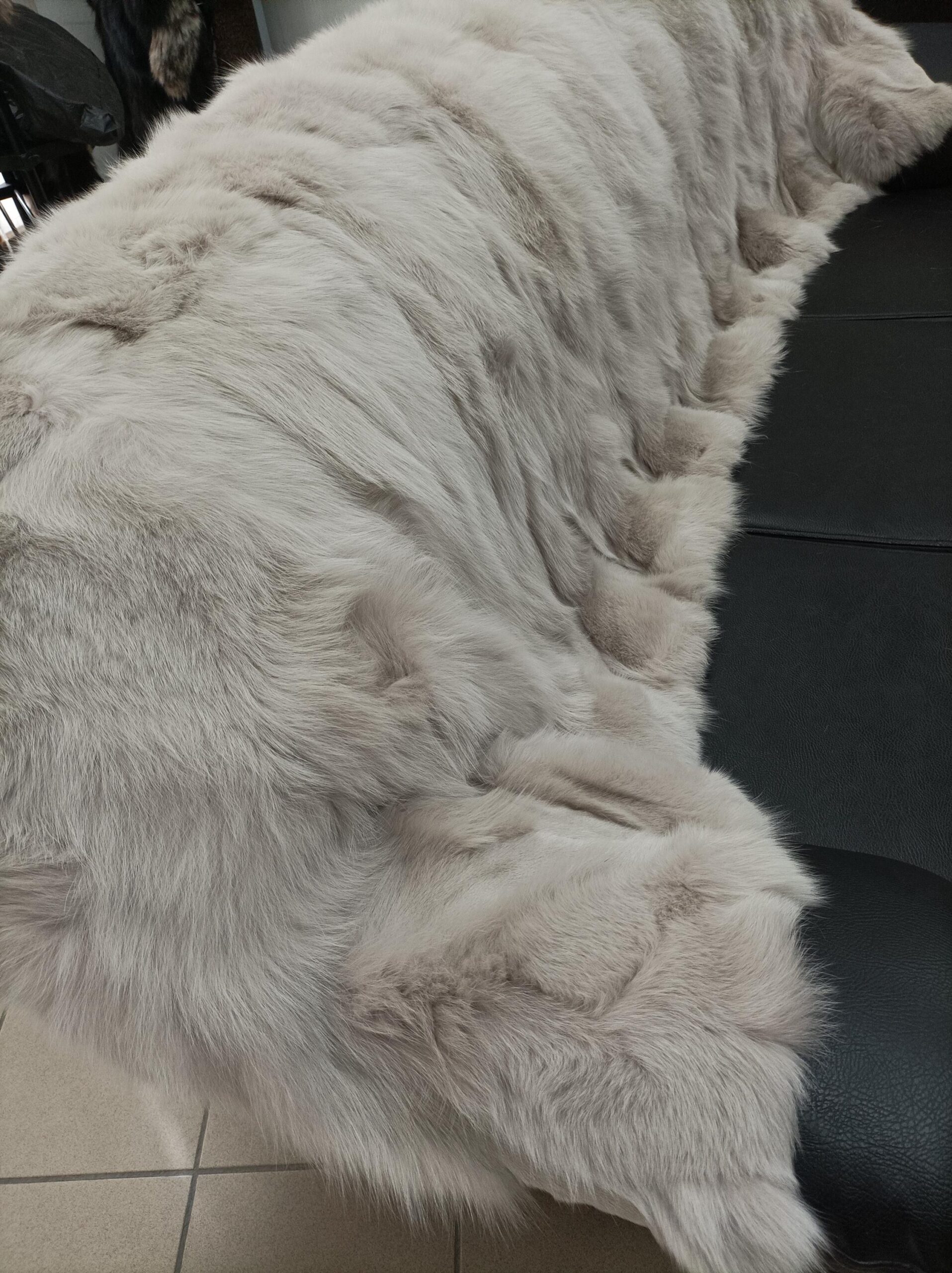 Real Fox Fur Blanket Throw: Soft Home Warmer - Image 3