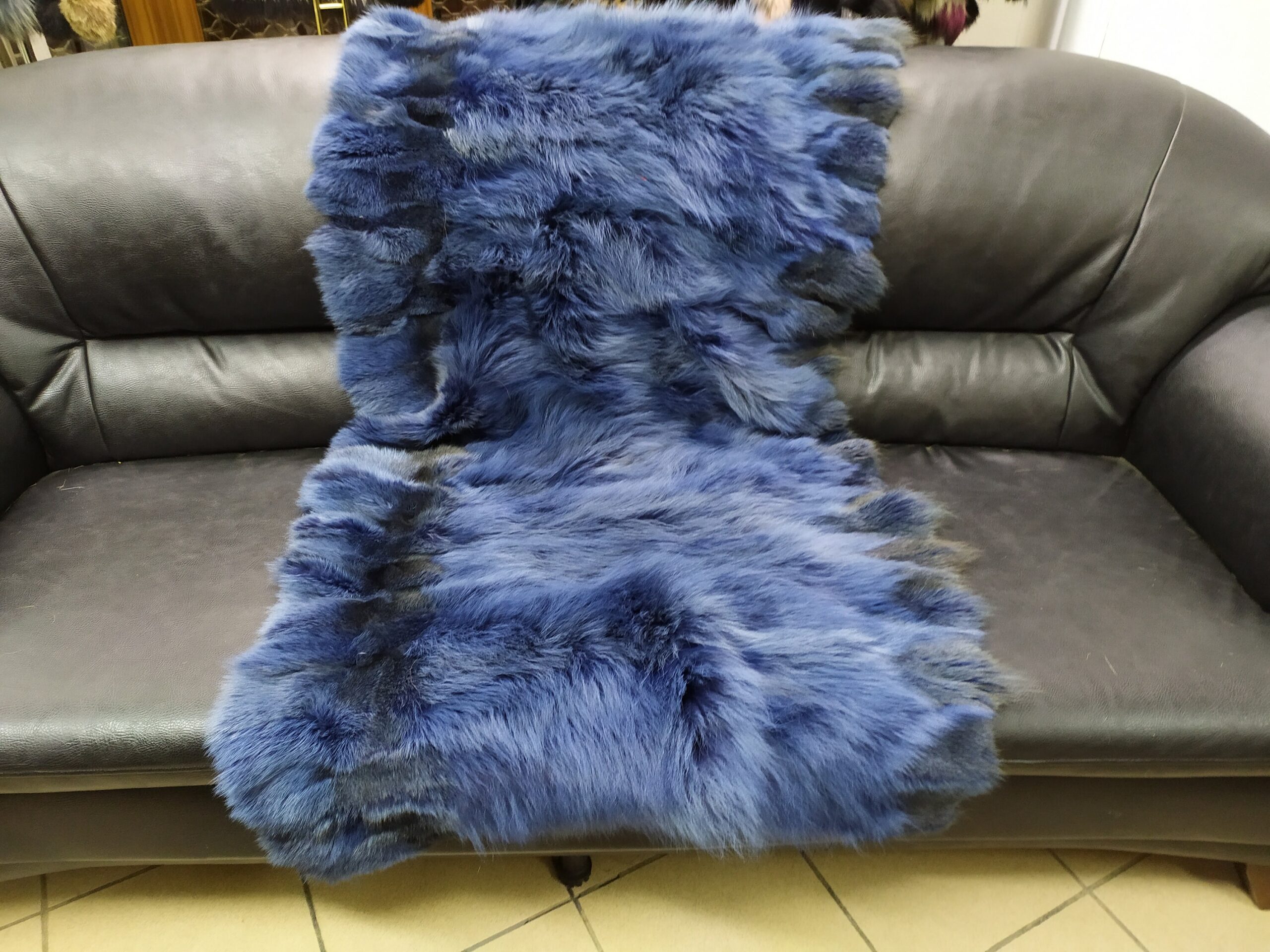 Real Coyote fur blanket throw cyan color, Home warmer - Image 5