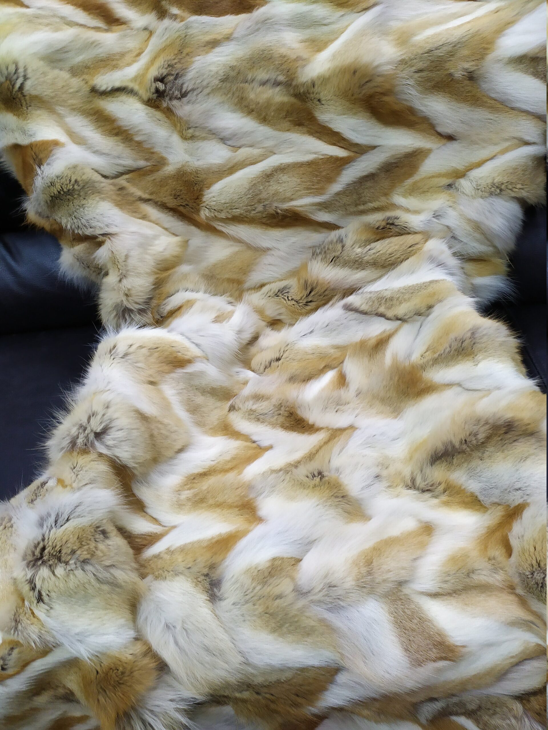 Real Coyote fur blanket throw Natural color, Home warmer - Image 5