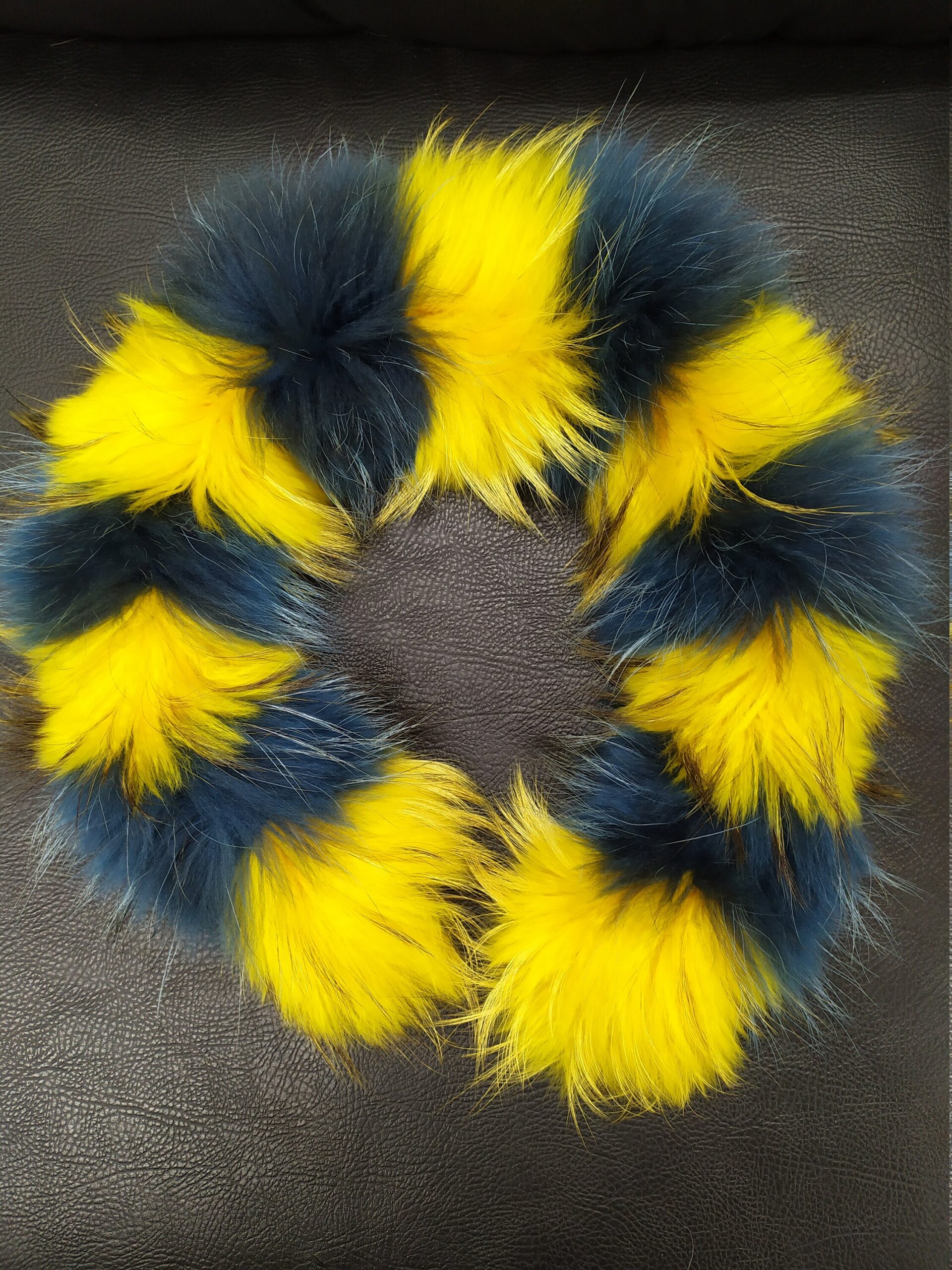 Finn Raccoon Fur Hood Trim: Yellow & Blue Fur Scarf (73cm)