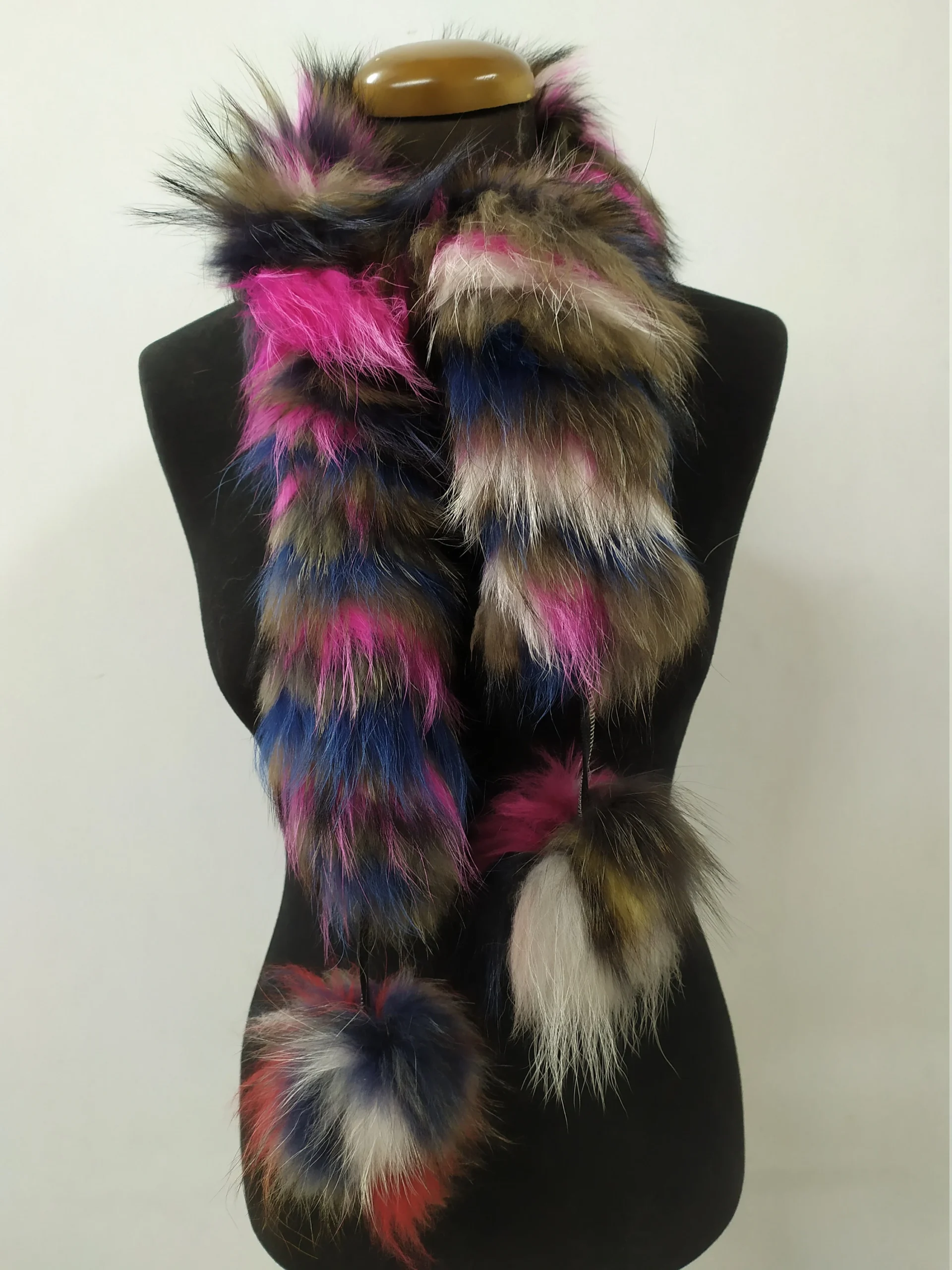 Fur finn Raccoon multicolor pon pon design scarf fluffy and thick quality. - Image 2