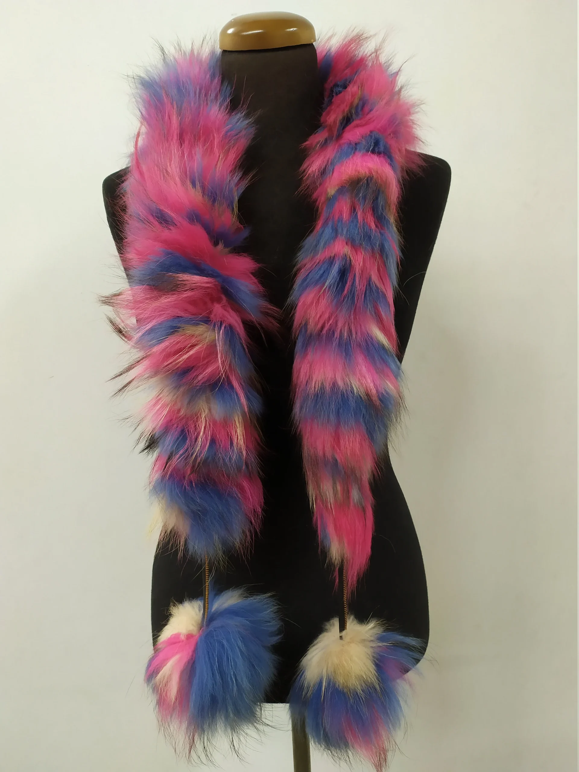 Fur finn Raccoon multicolor pon pon design scarf fluffy and thick quality. - Image 4