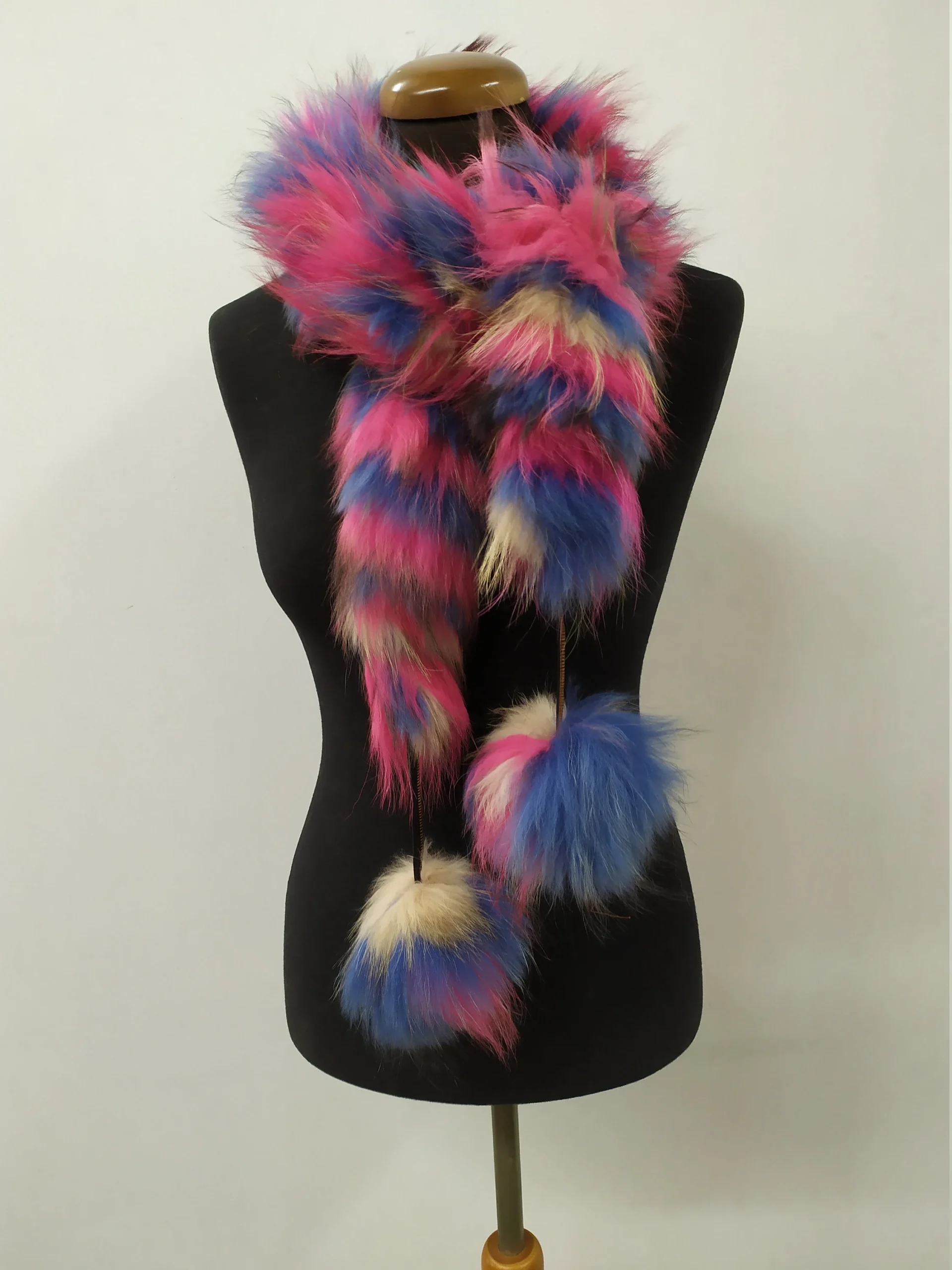 Fur finn Raccoon multicolor pon pon design scarf fluffy and thick quality.