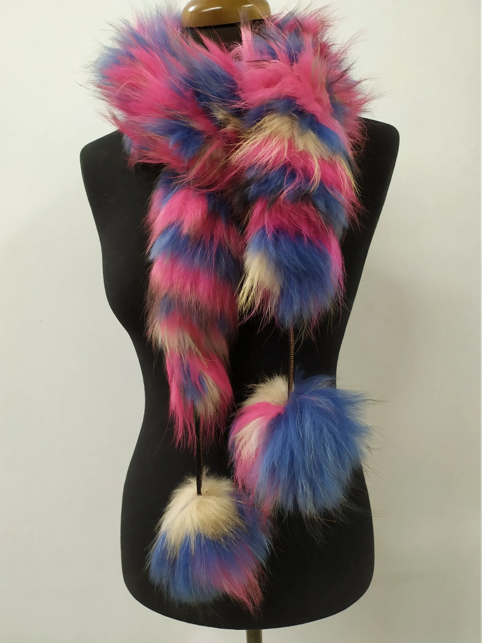Fur finn Raccoon multicolor pon pon design scarf fluffy and thick quality. - Image 2