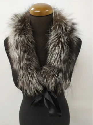 Silver Fox Fur Collar: Winter Coat Accessory (70cm)