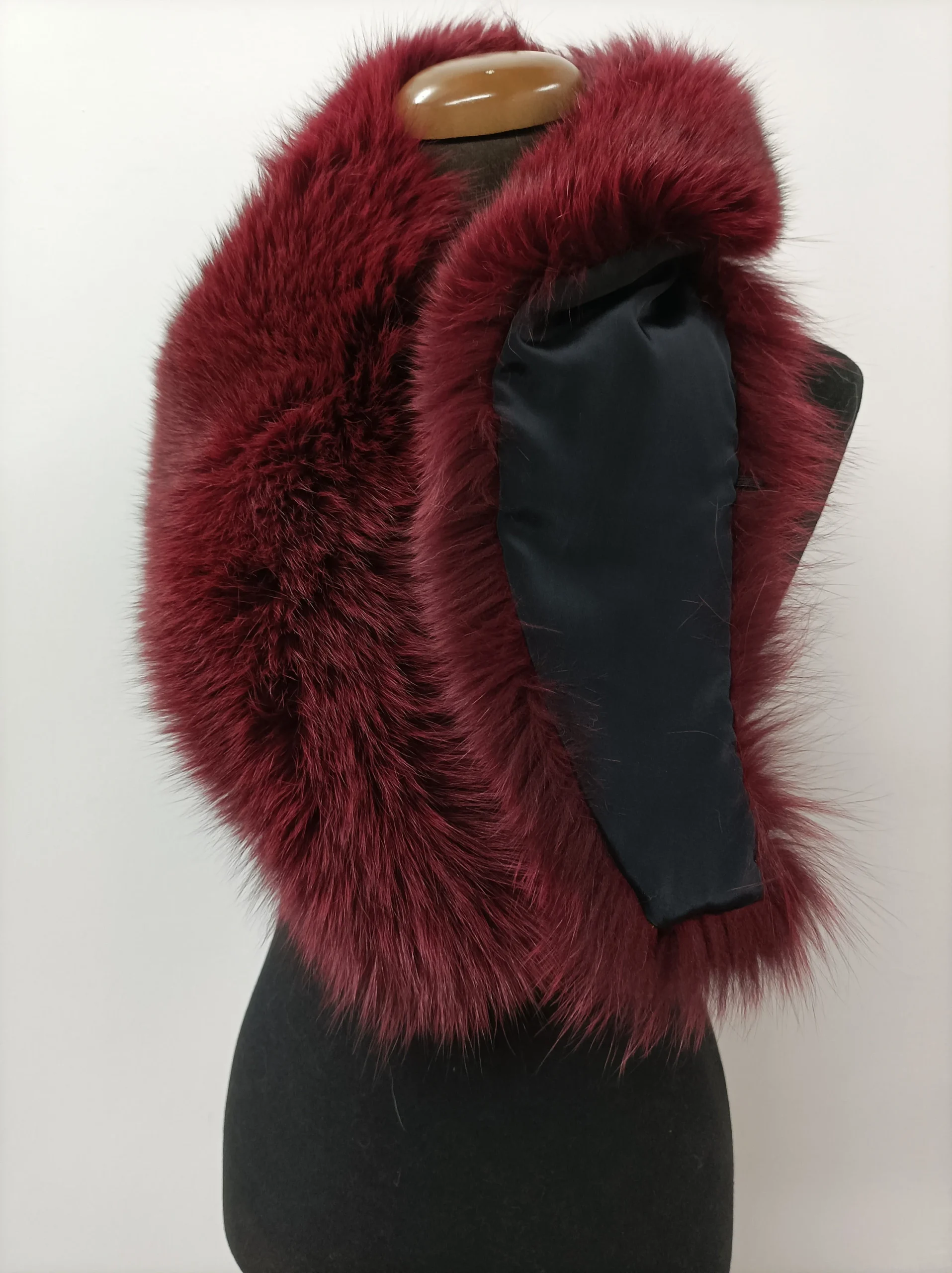 Bordo Fox Fur Collar, Real Fur, Soft & Fluffy - Image 2