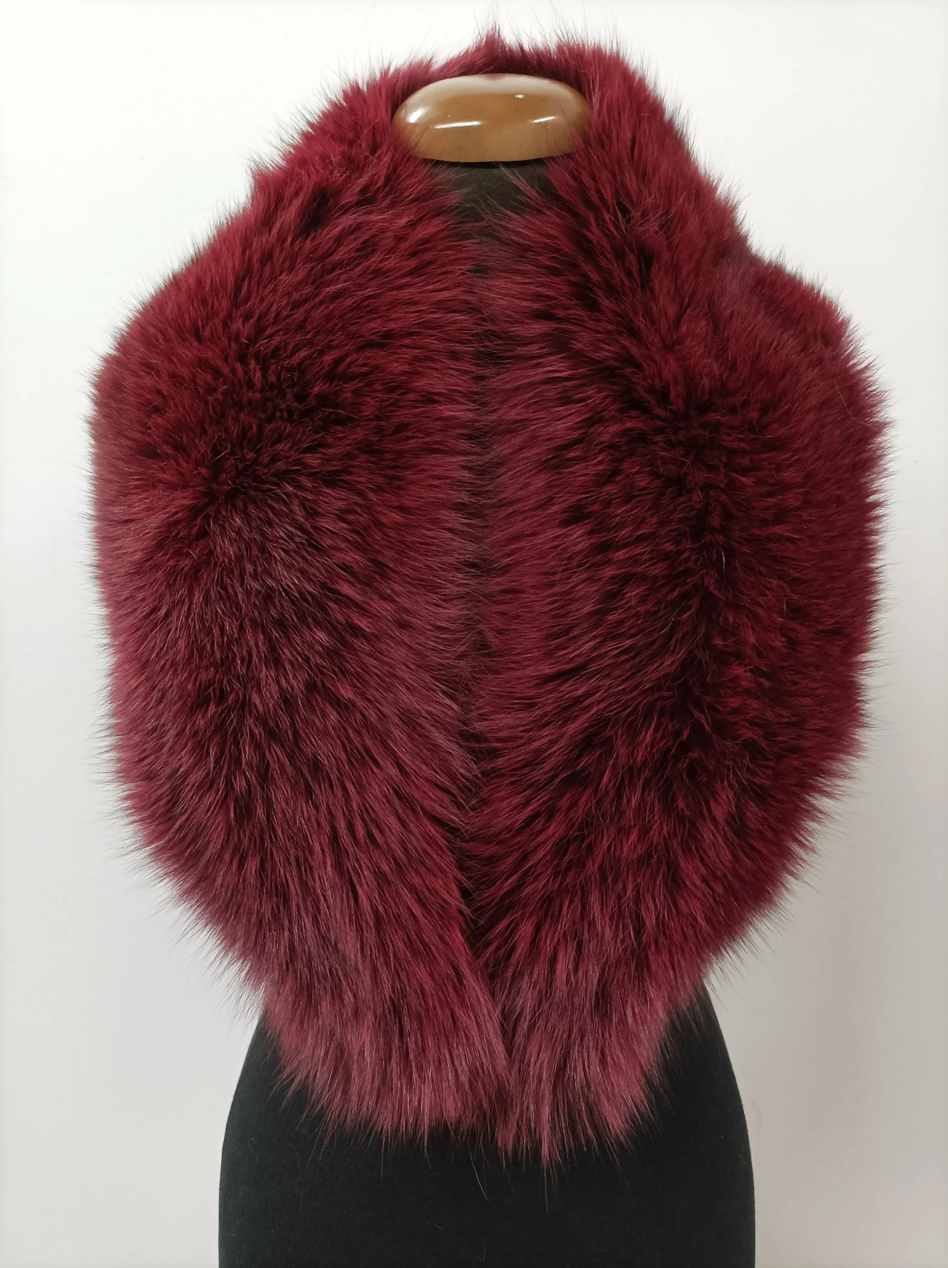 Bordo Fox Fur Collar, Real Fur, Soft & Fluffy - Image 3