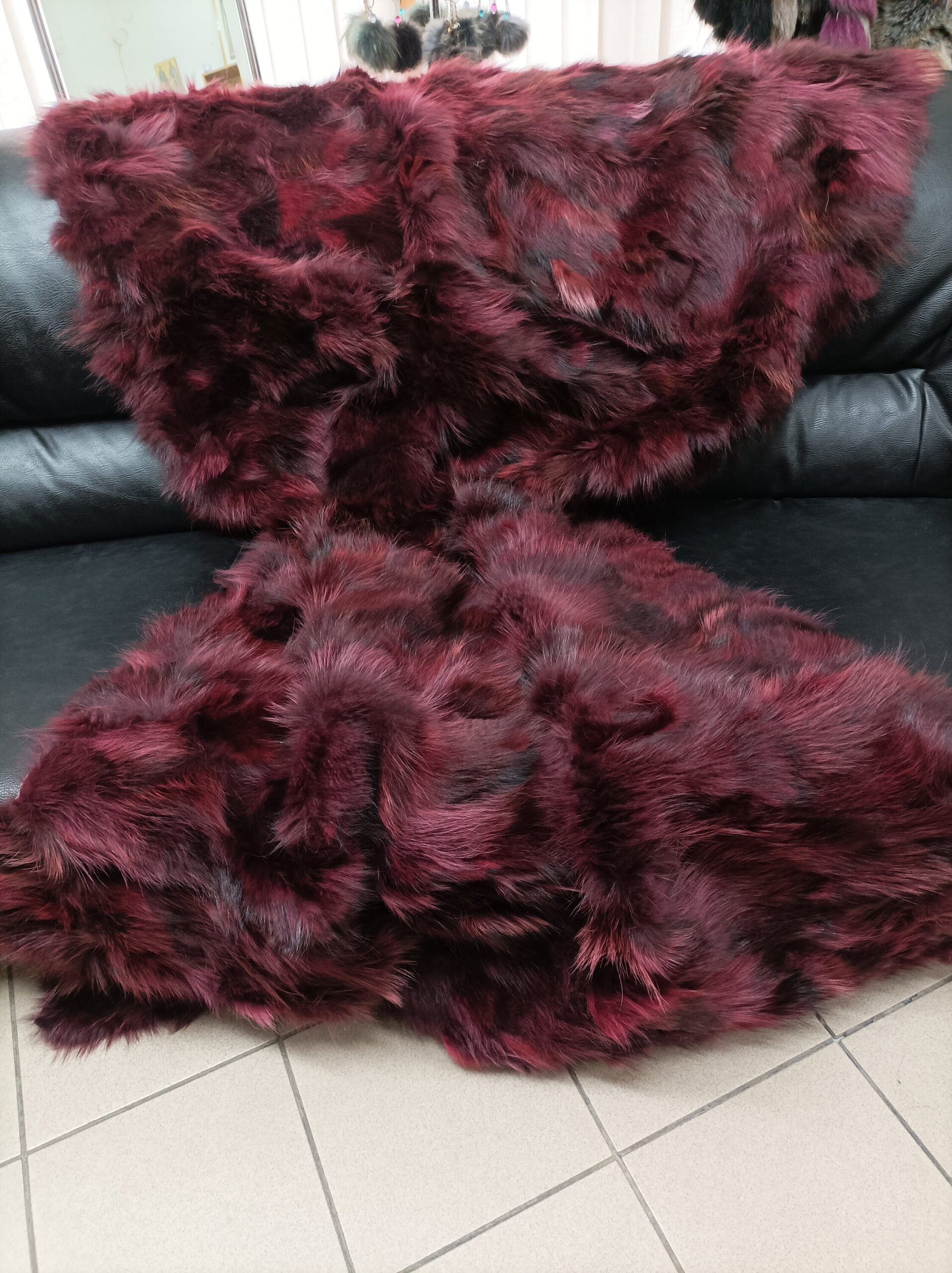 Real Finn raccoon fur blanket throw bordo color, Home warmer - Image 4