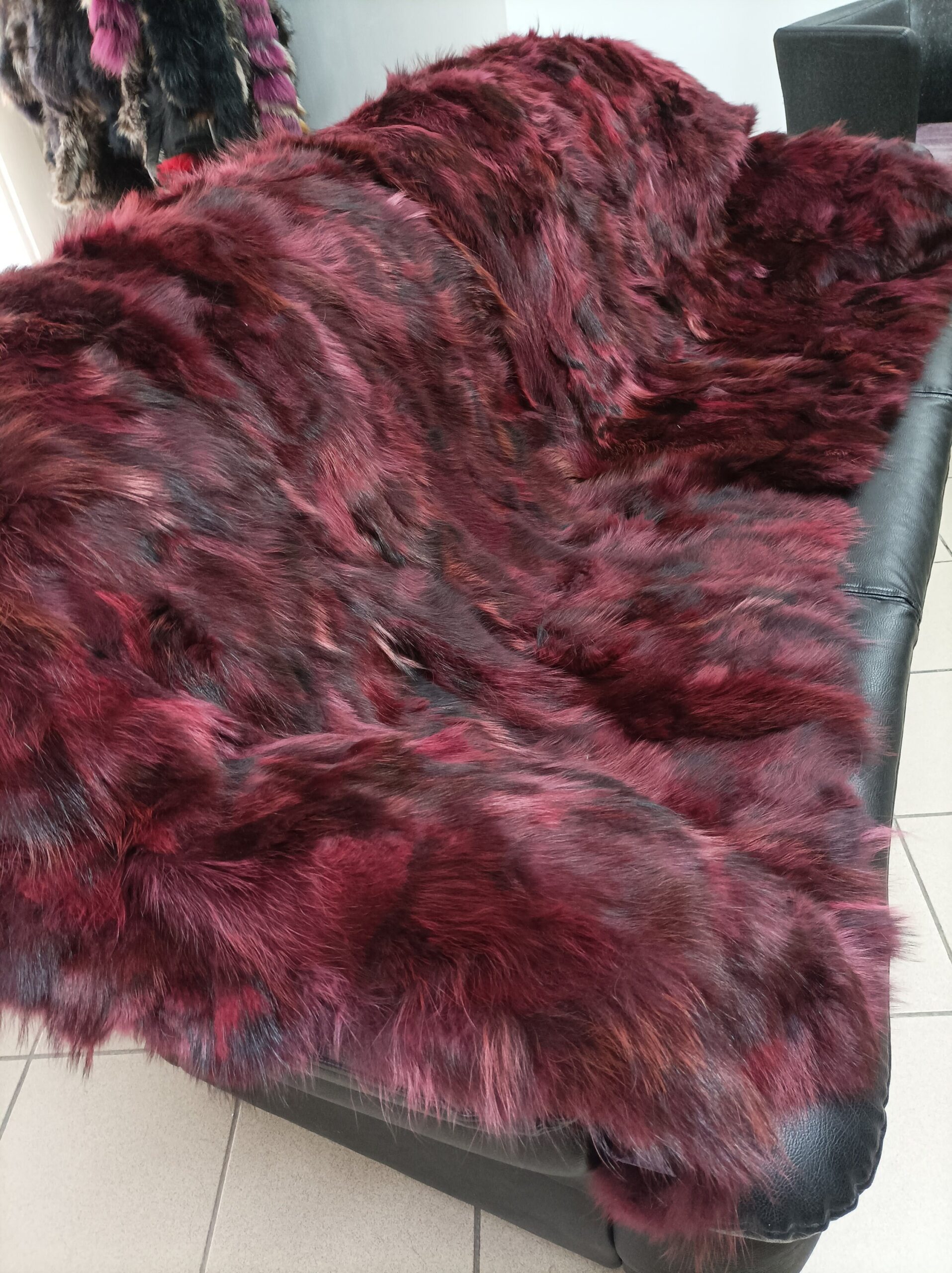 Real Finn raccoon fur blanket throw bordo color, Home warmer - Image 5