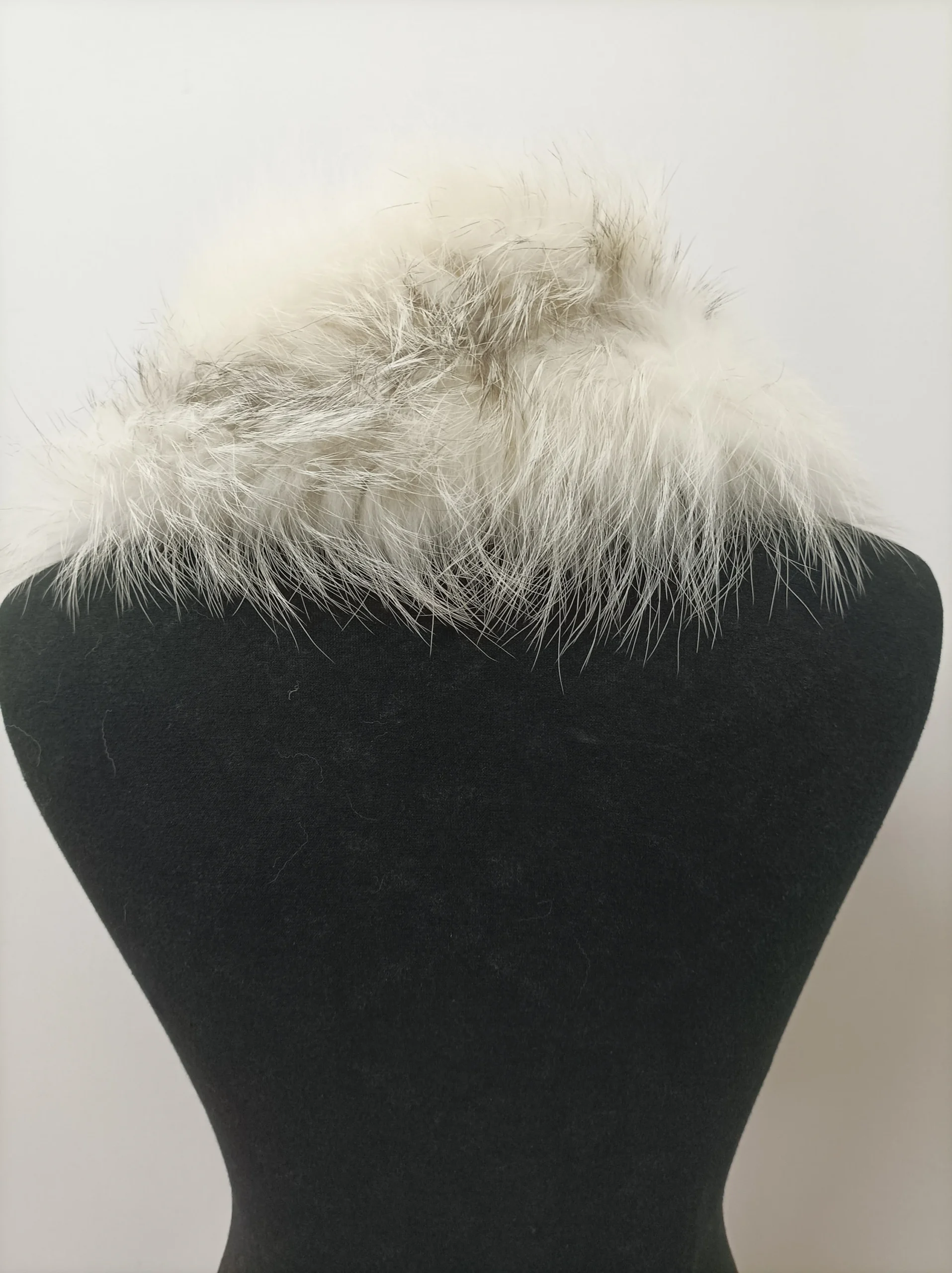 Fur collar, fox fur collar, realFur collar,Platinum color , coat winter accessories - Image 3