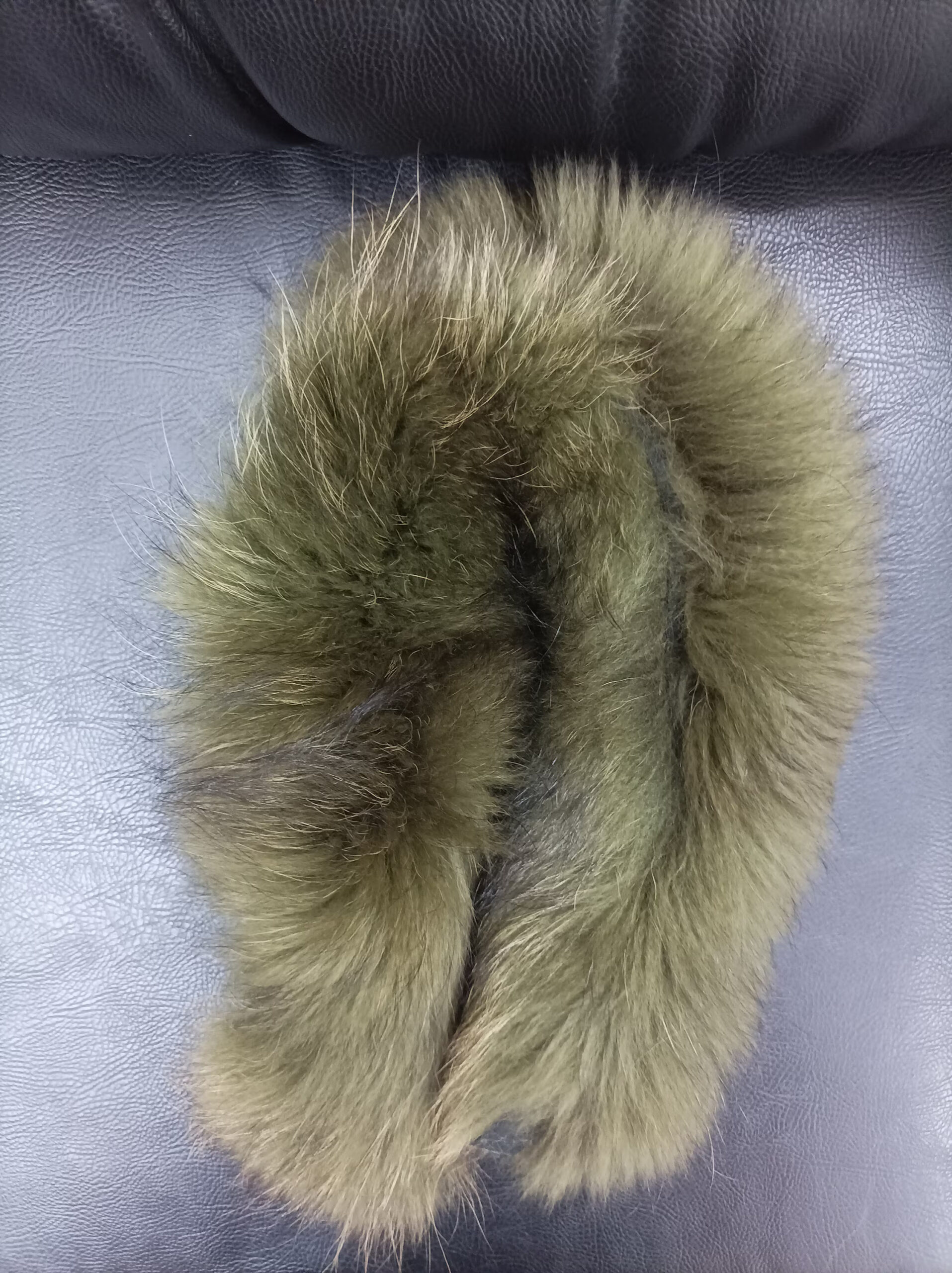 Fur hood trim, real finn racoonn hood trim, fur collar, green color, finn racoonn fur hood trim, fur scarf. - Image 4