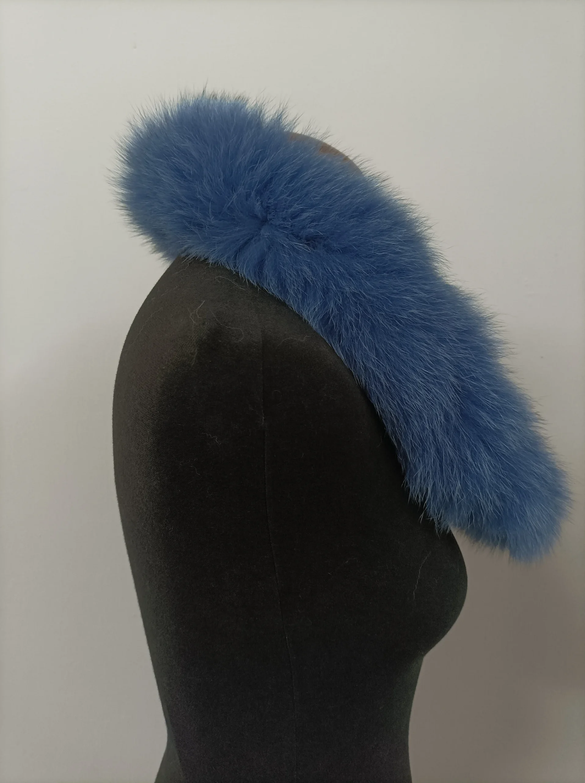 Real Fox Fur Hood Trim, Blue Fur Collar, Fur Scarf (73cm) - Image 4