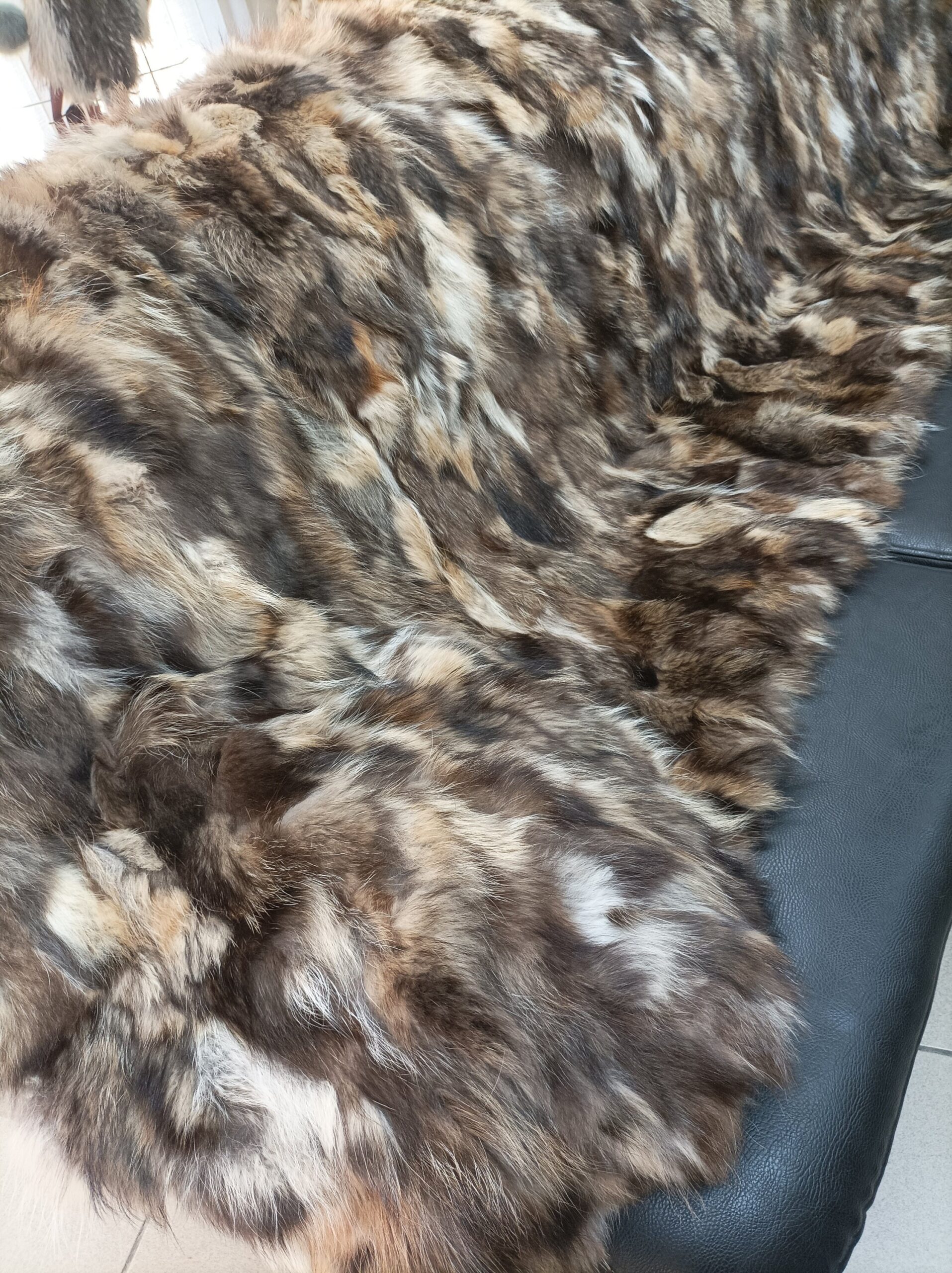 Real Finn raccoon fur blanket throw natural color, Home warmer