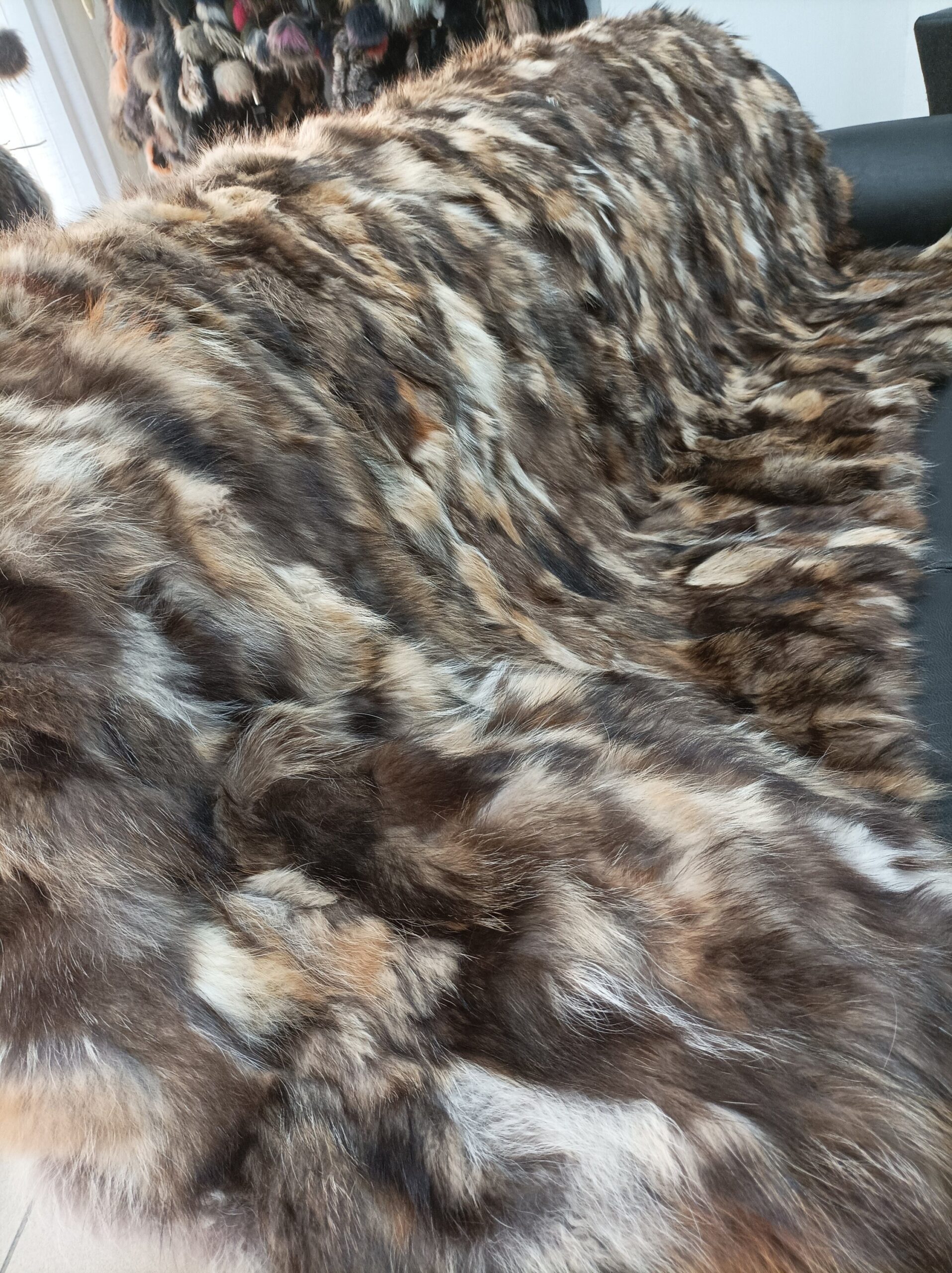 Real Finn raccoon fur blanket throw natural color, Home warmer - Image 4
