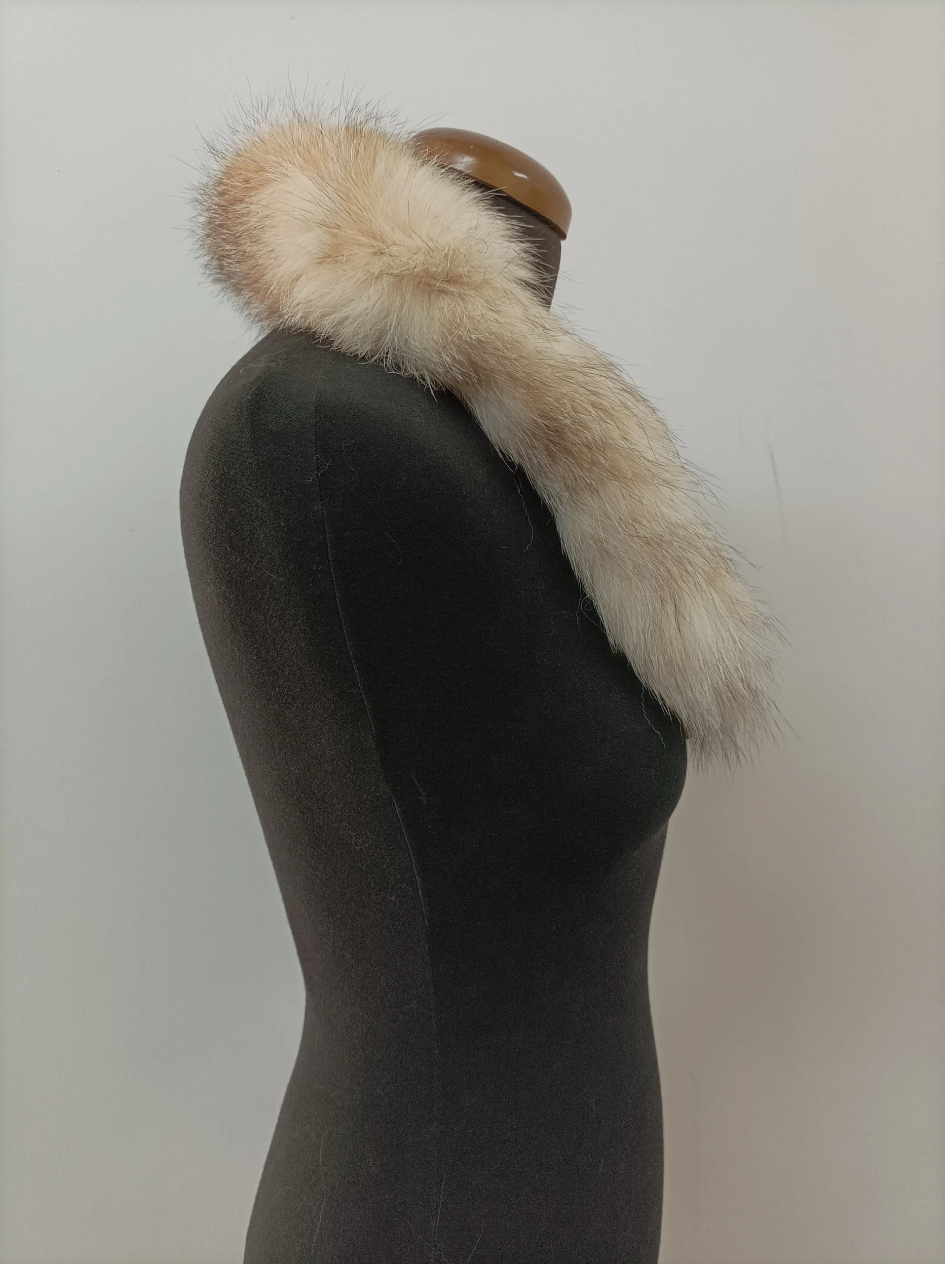 Fur hood trim, real fox hood trim, fur collar, crystal color, fox fur hood trim, fur scarf. - Image 5