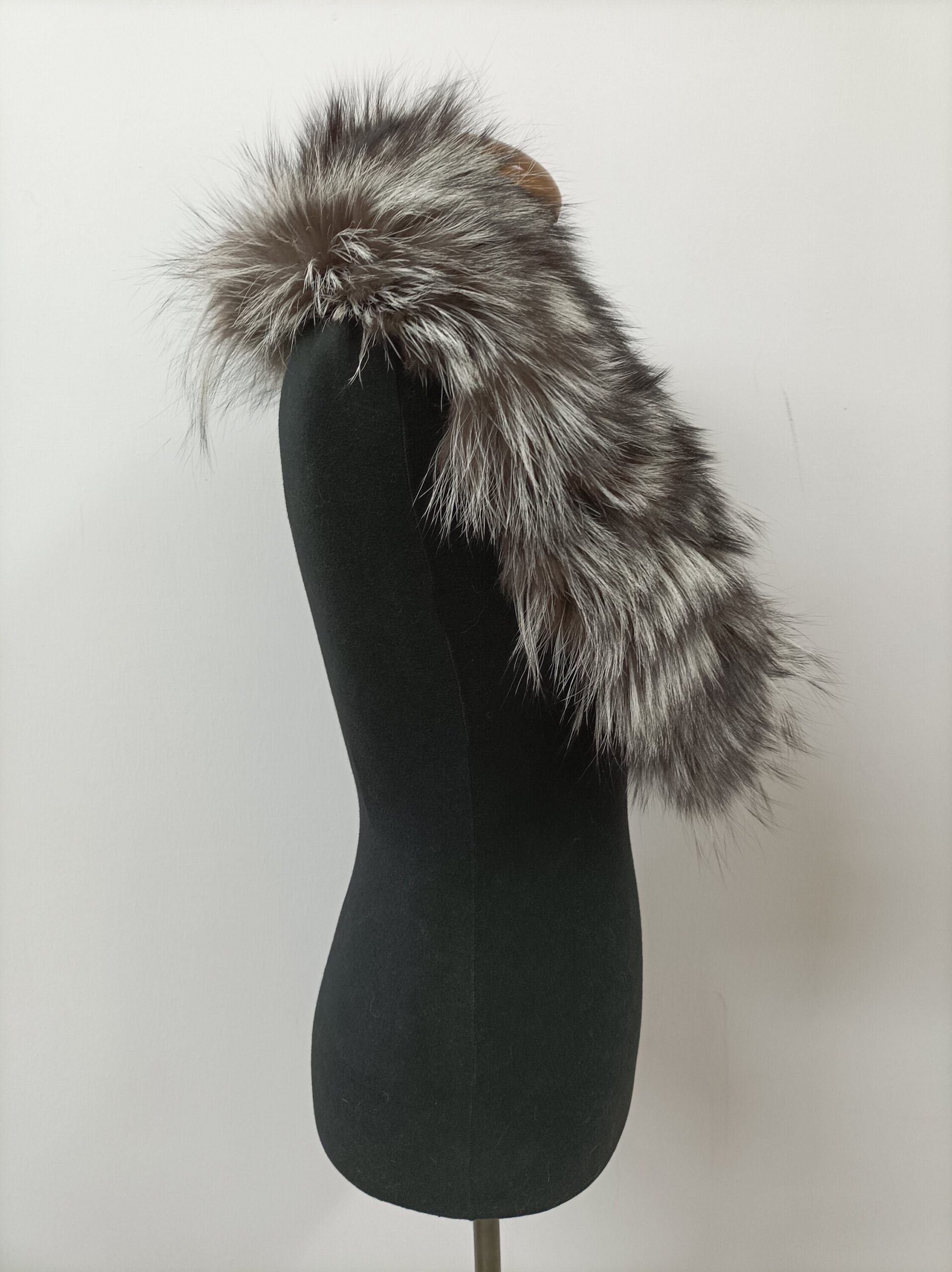 Fur Fox high quality fur Silver color, coat winter accessories - Image 3