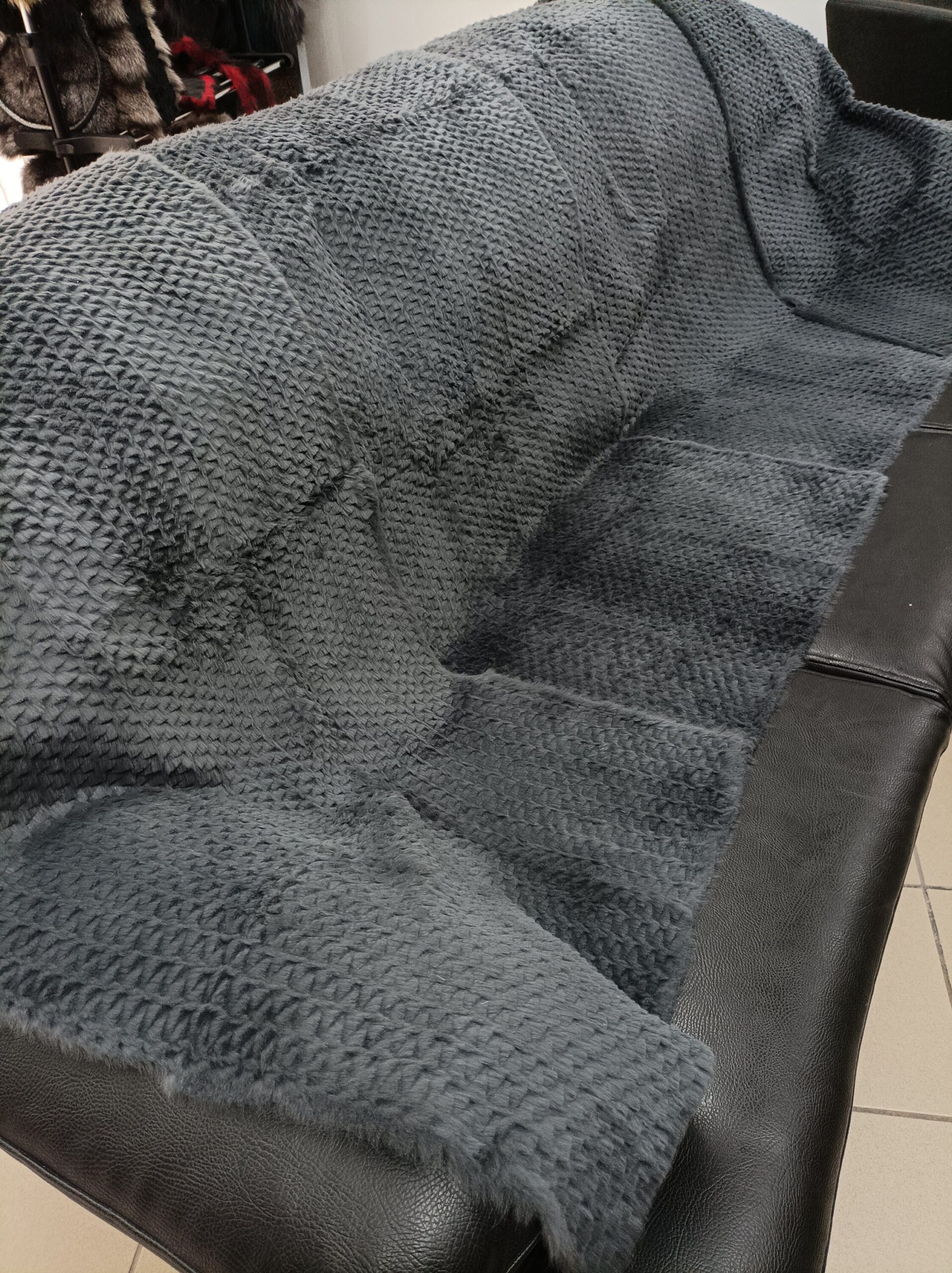 Real Rabbit fur shorn with patterns blanket throw gray dark-anthracite color, Home warmer - Image 5