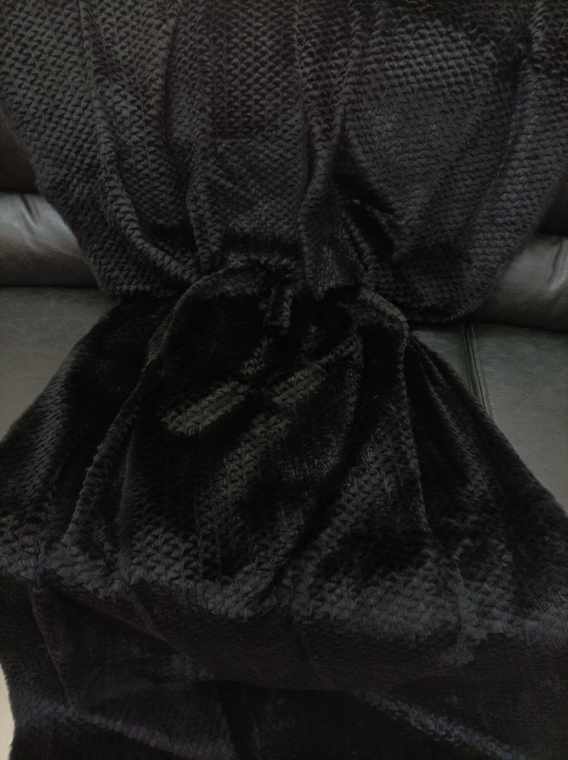 Real Rabbit fur shorn with patterns blanket throw black color, Home warmer - Image 6