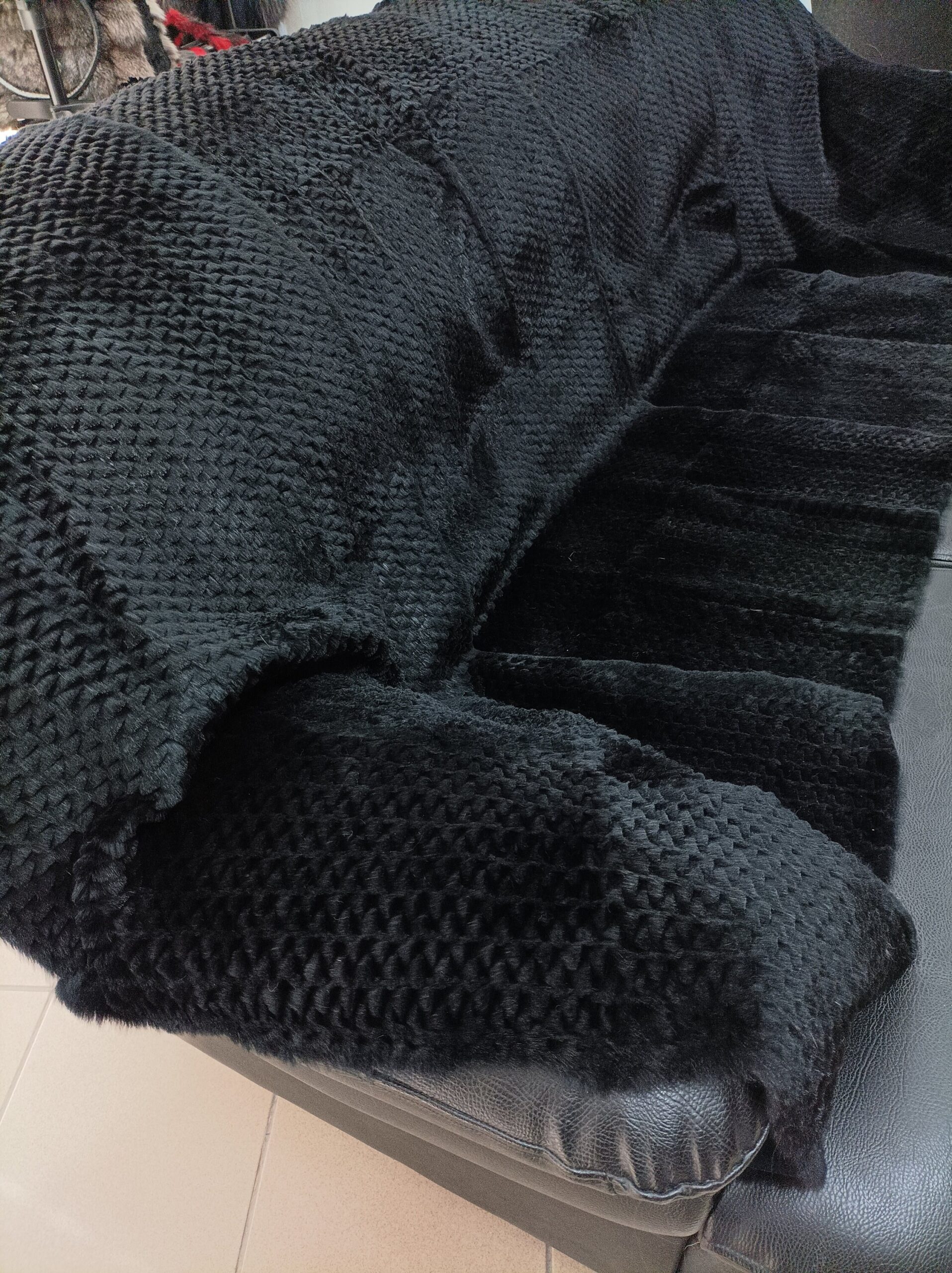 Real Rabbit fur shorn with patterns blanket throw black color, Home warmer - Image 3