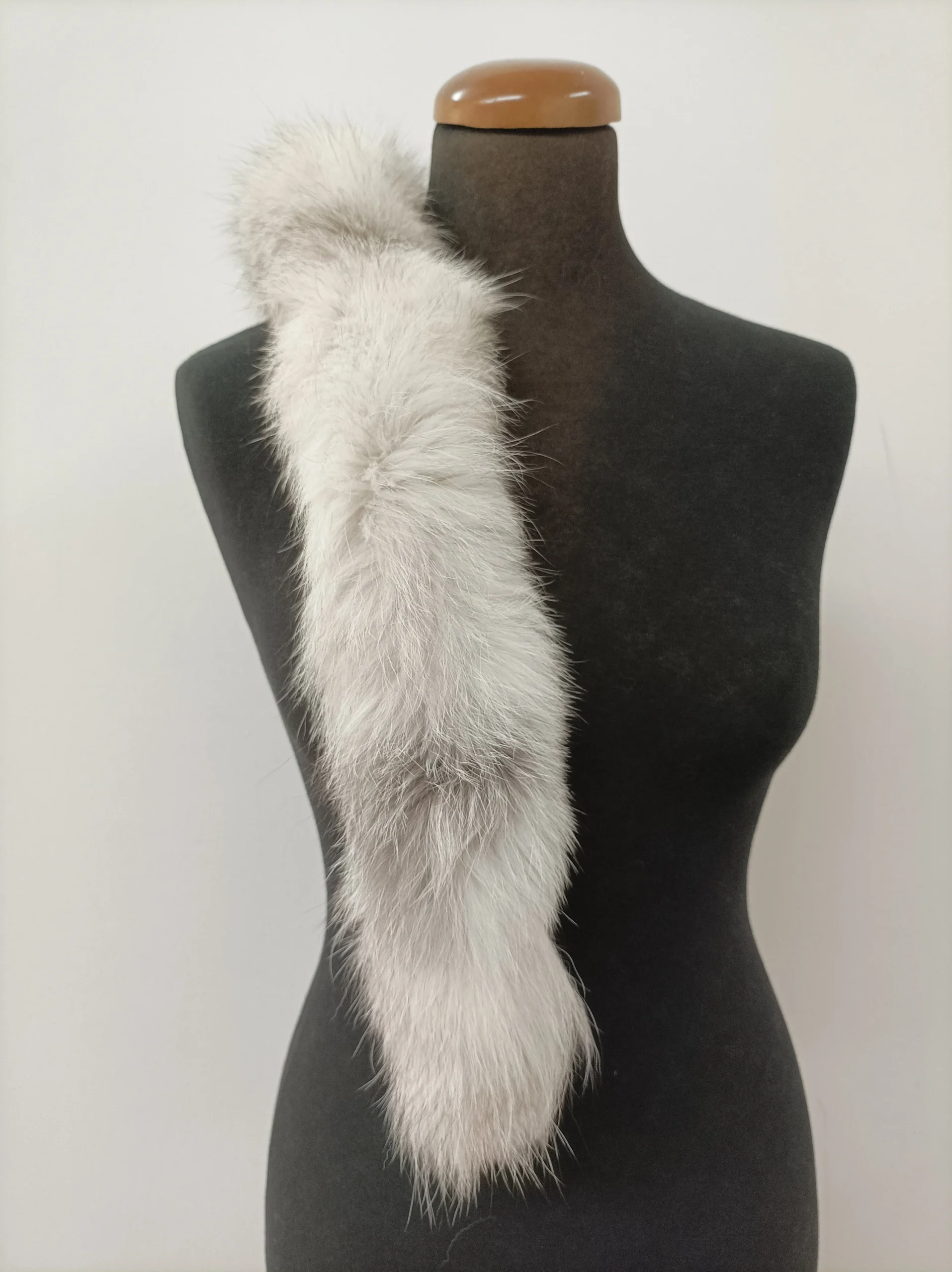 Platinum Fox Fur Hood Trim: Sew-On Fur Scarf (73cm)