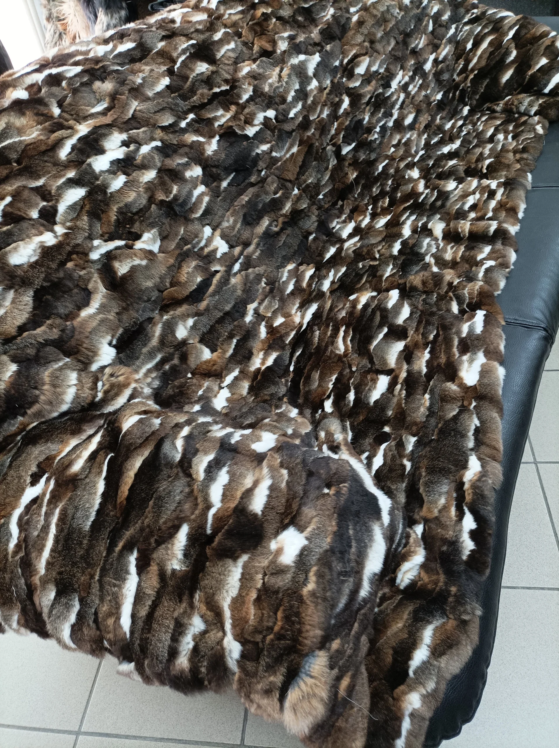 Real Orilak-Rex rabbit fur blanket throw, natural brown color, Home warmer - Image 4