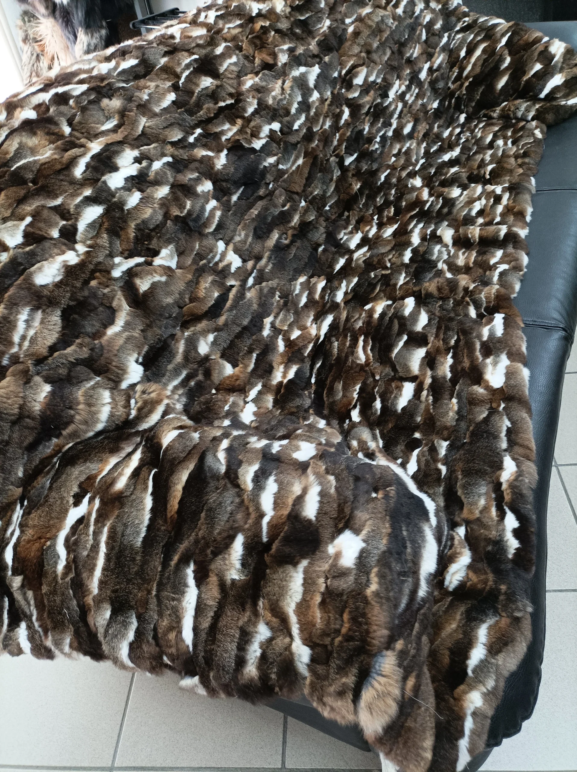 Real Orilak-Rex rabbit fur blanket throw, natural brown color, Home warmer - Image 5