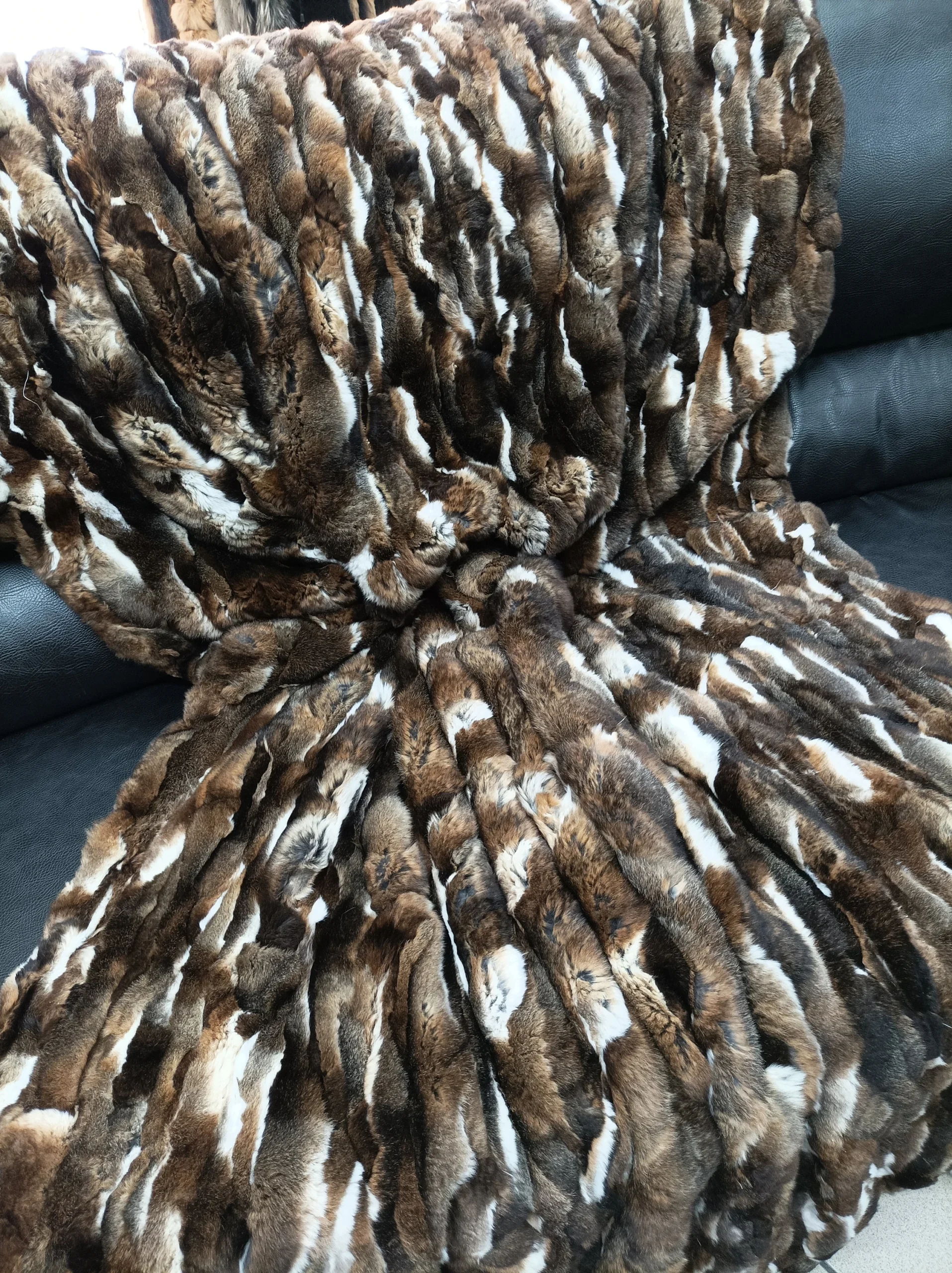 Real Orilak-Rex rabbit fur blanket throw, natural brown color, Home warmer - Image 3
